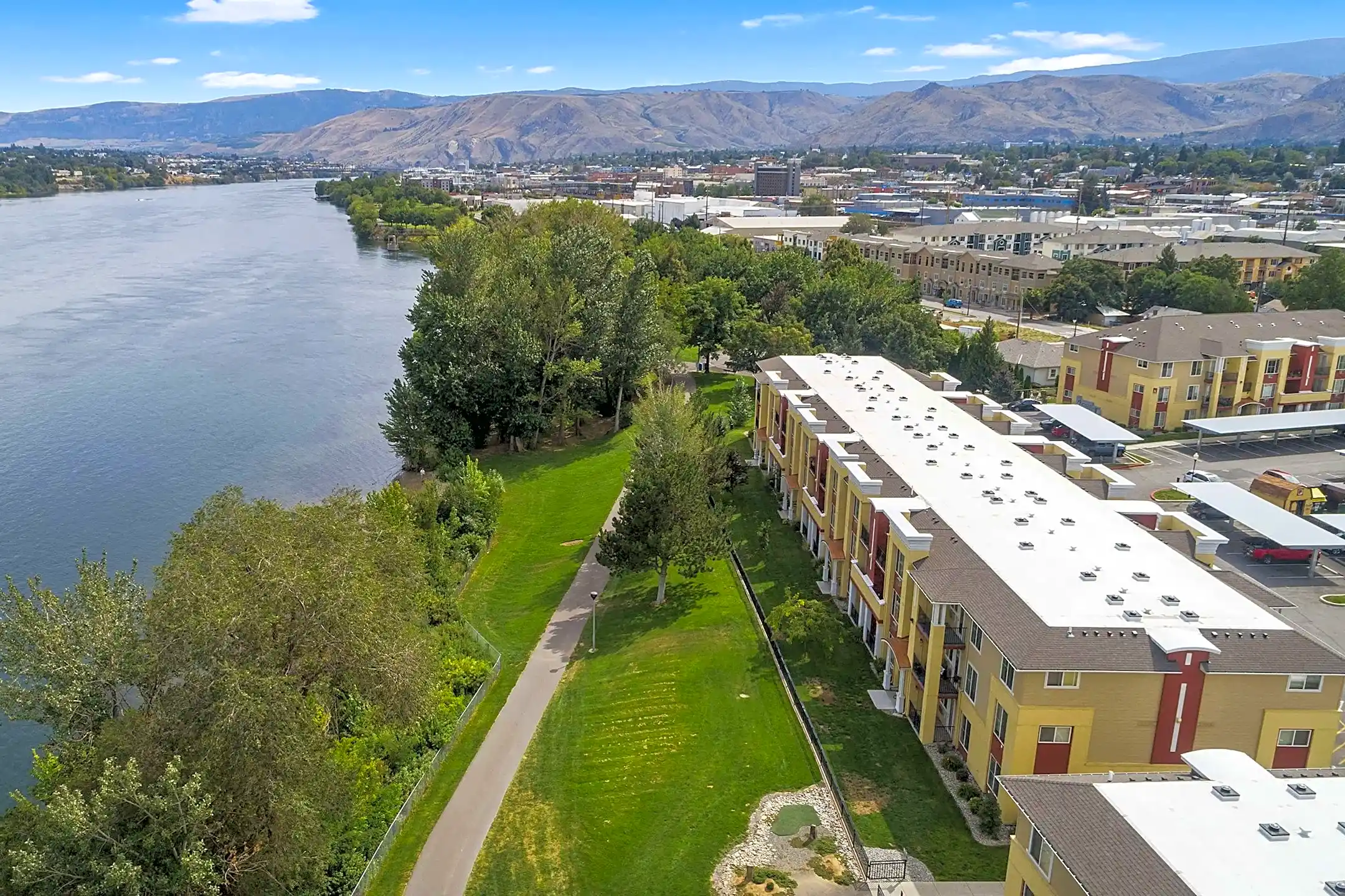 Riverside 9 Apartments 895 Riverside Dr Wenatchee, WA Apartments