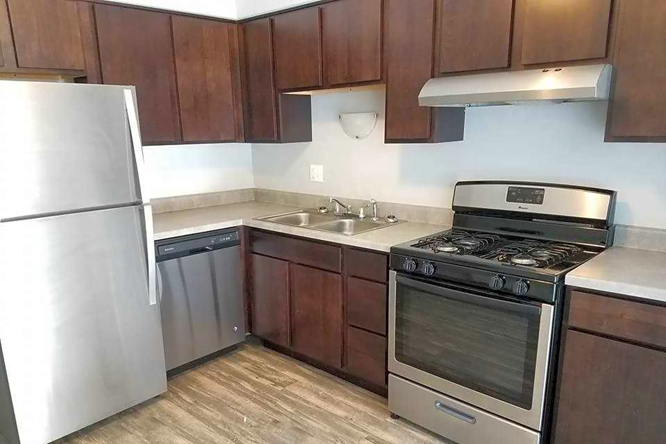 Kitchen - The Residences @ 159 Tinley Park - Tinley Park, IL
