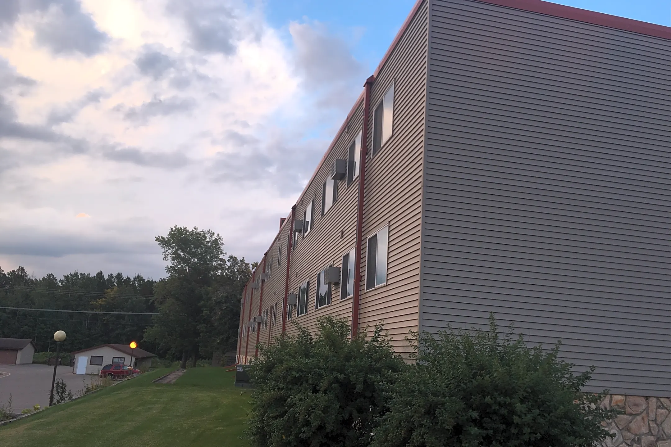 Brainerd South Apartments