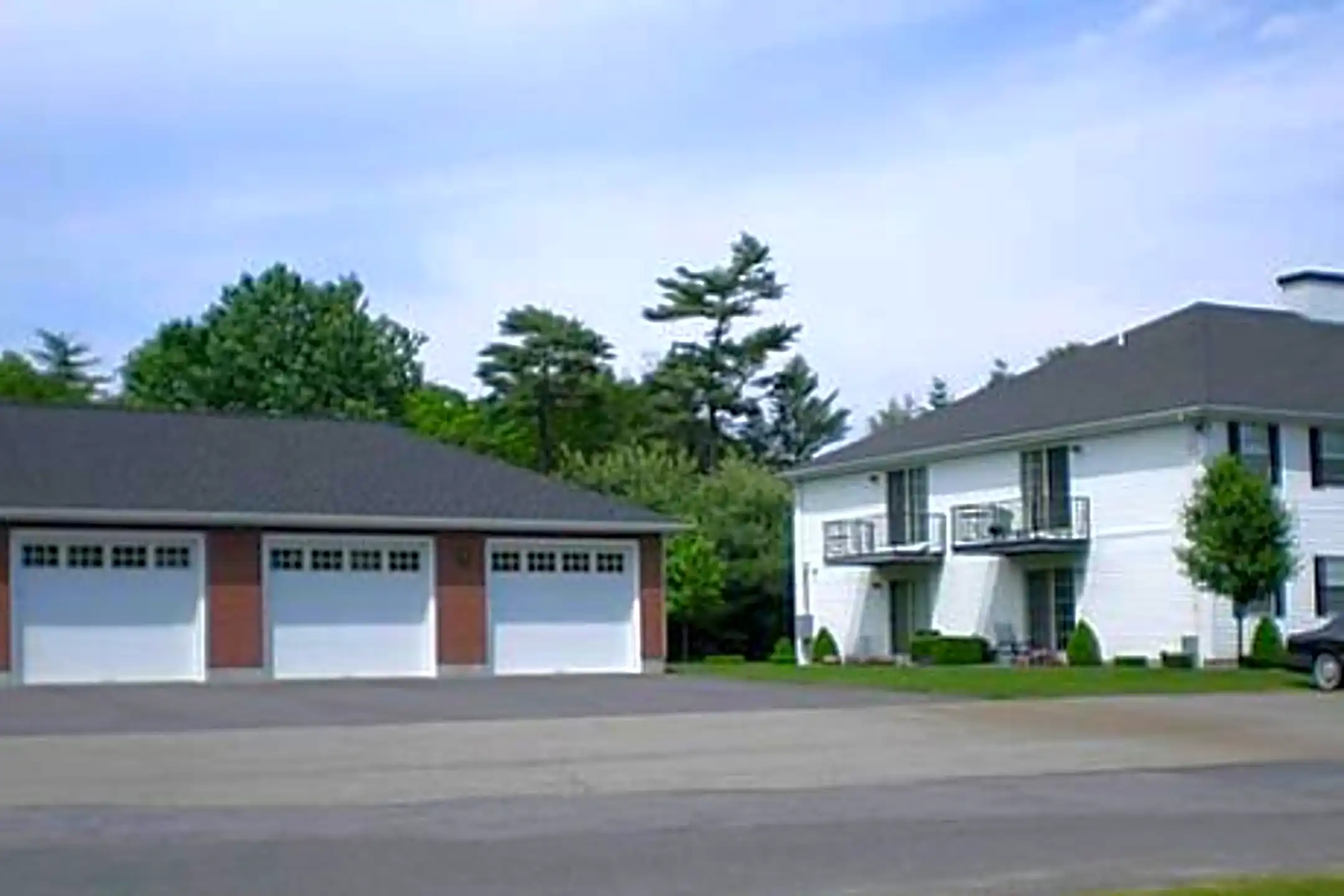 King Phillip Apartments 625 King Philip St Raynham, MA Apartments