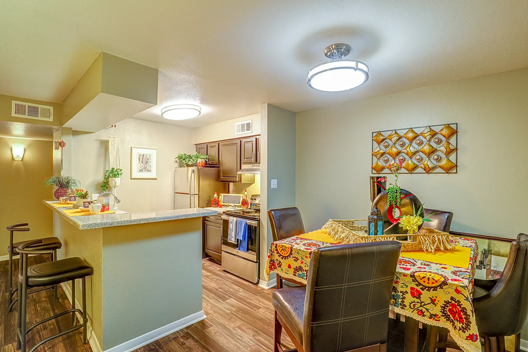 Spring Lake Haltom City, TX 76117