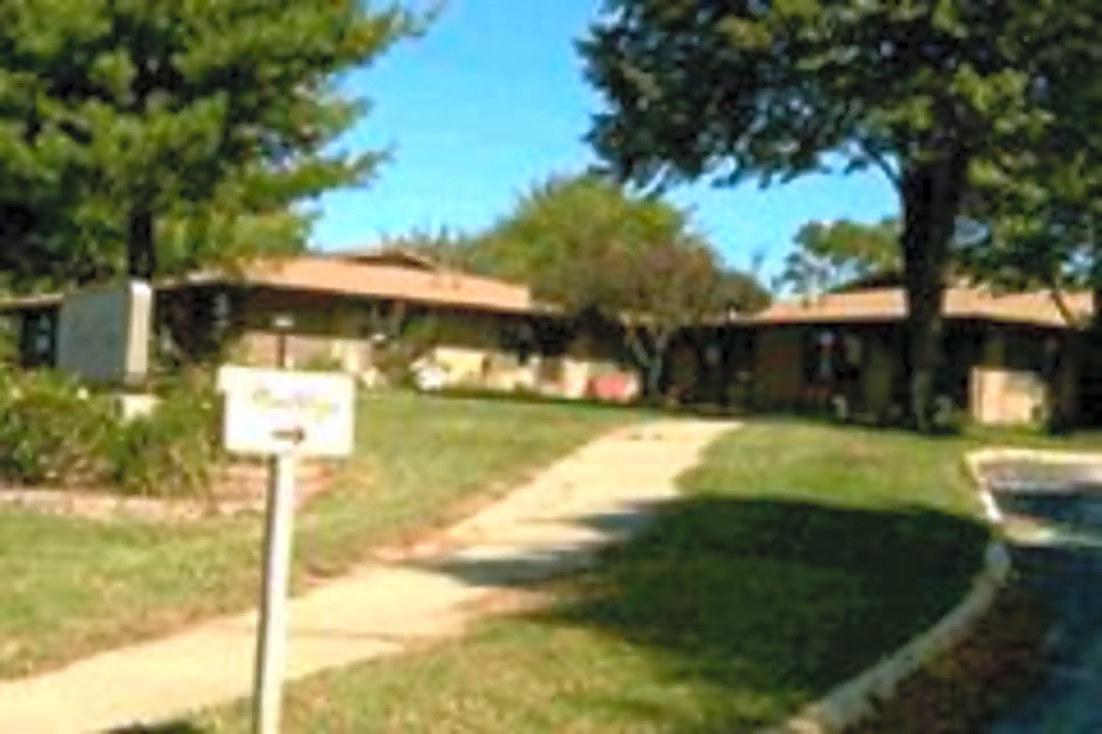 Prairie Village of Pella 1000 Hazel St Pella, IA Apartments for