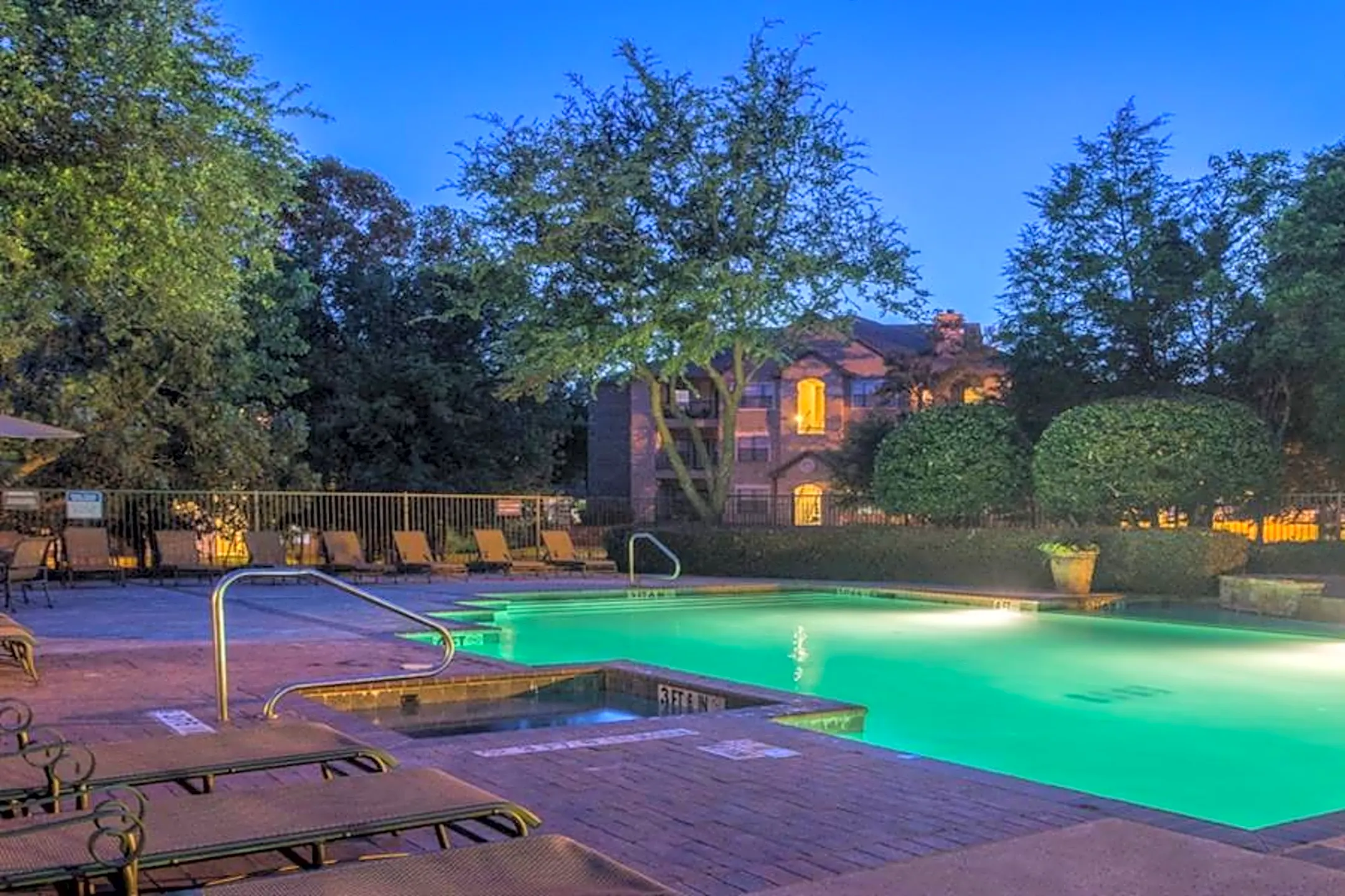 Stoneleigh on Spring Creek Garland, TX 75044