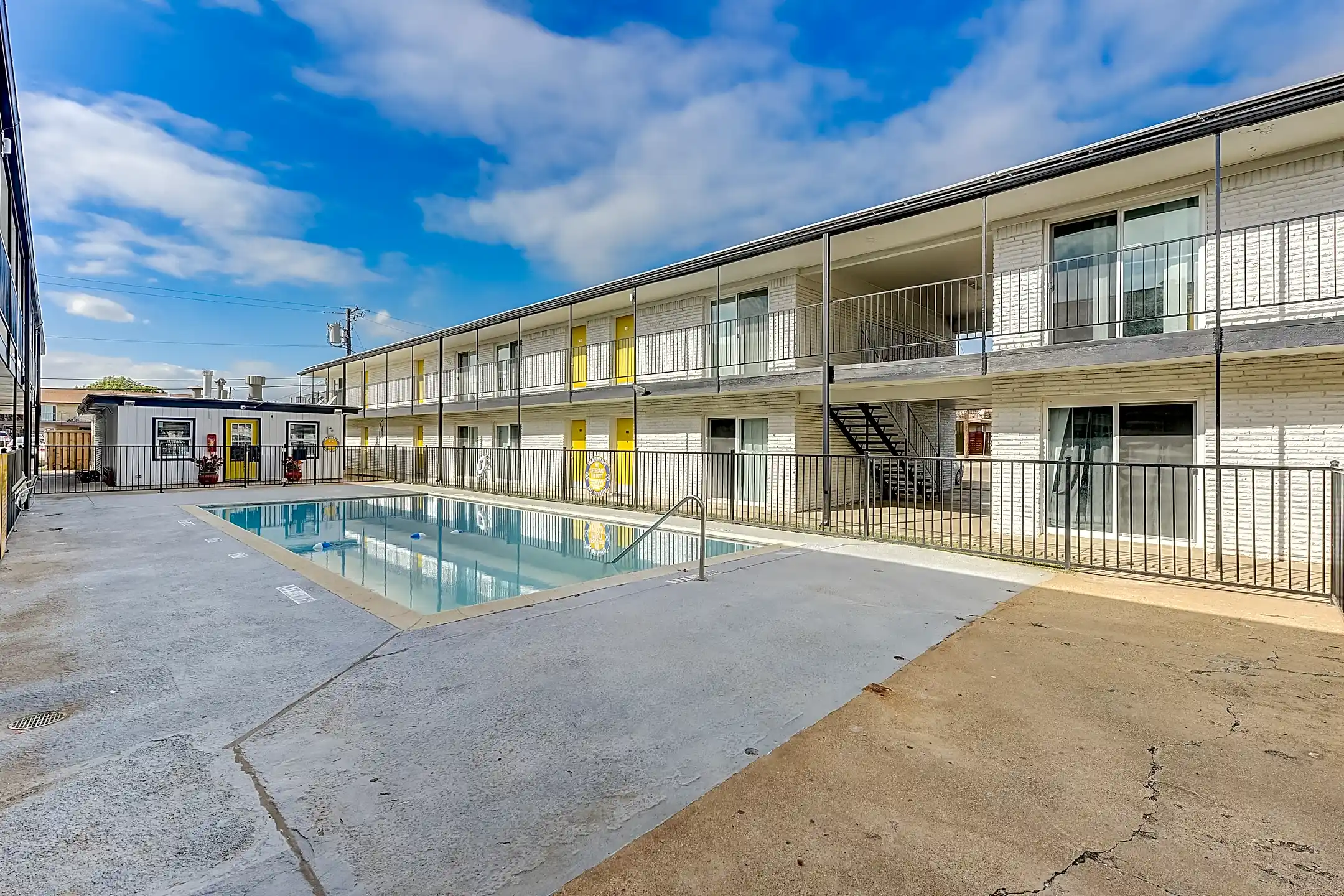 Hart House 1235 Hartsdale Dr Dallas, TX Apartments for Rent Rent.