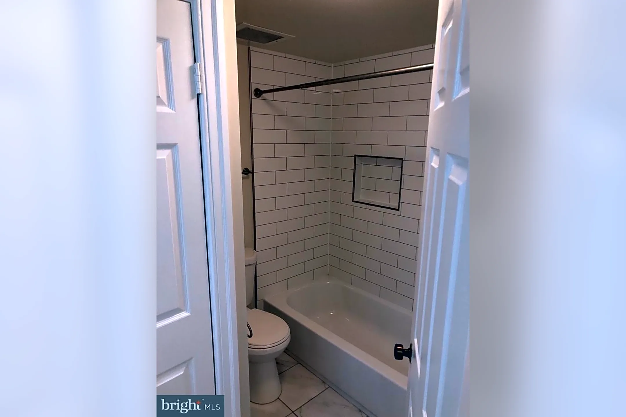 Bathroom - 1230 Eton Ct NW #T26 - Washington, DC