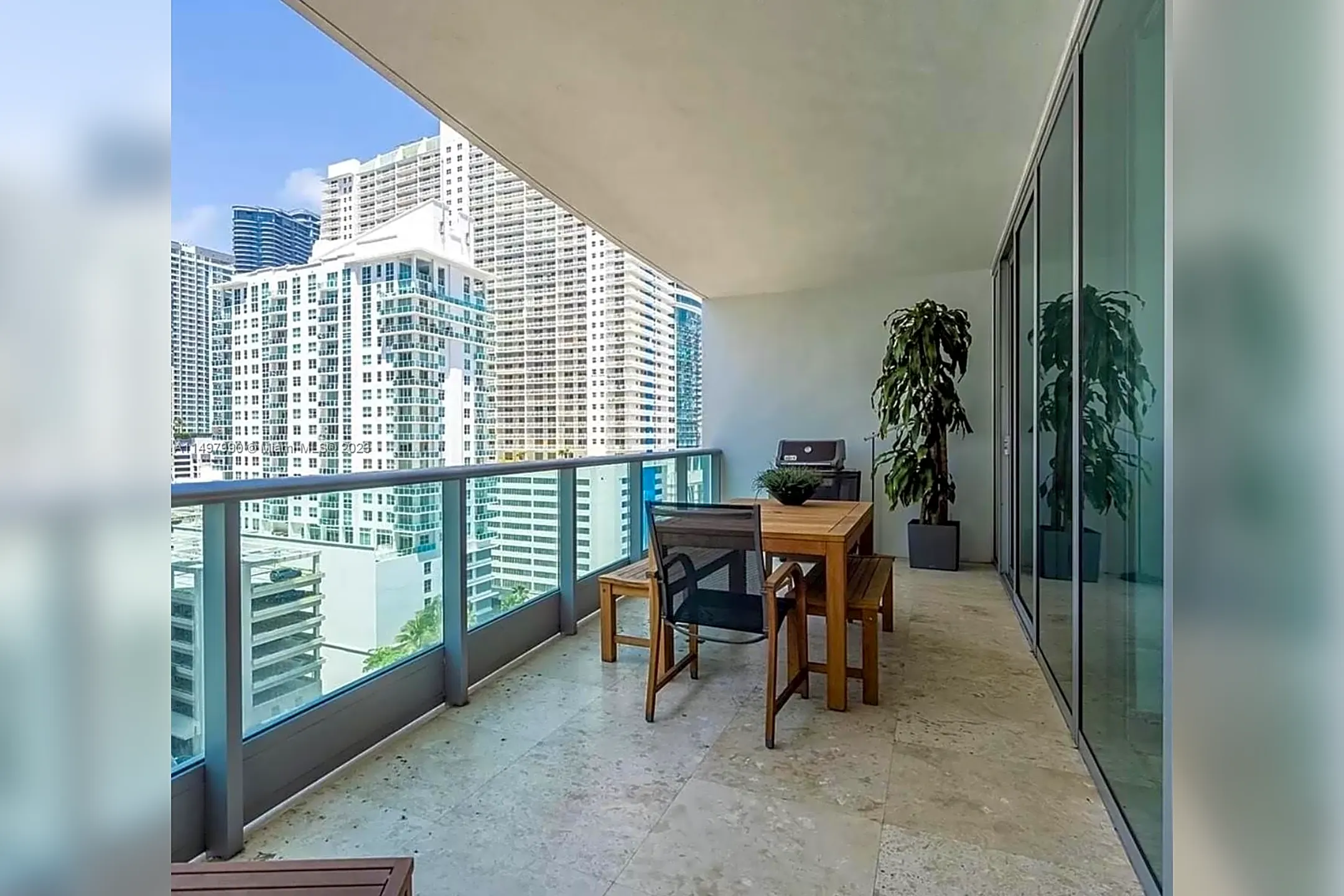 1331 Brickell Bay Dr #1406 Condos - Miami, FL 33131