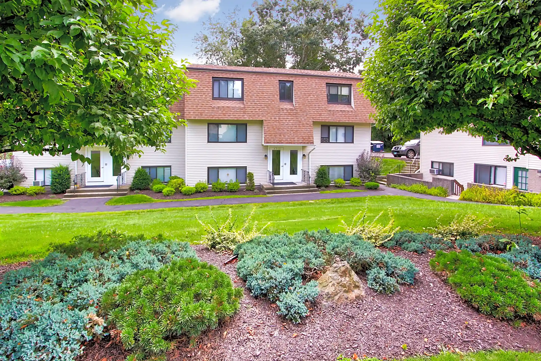 Ramblewood Apartments Naugatuck, CT 06770