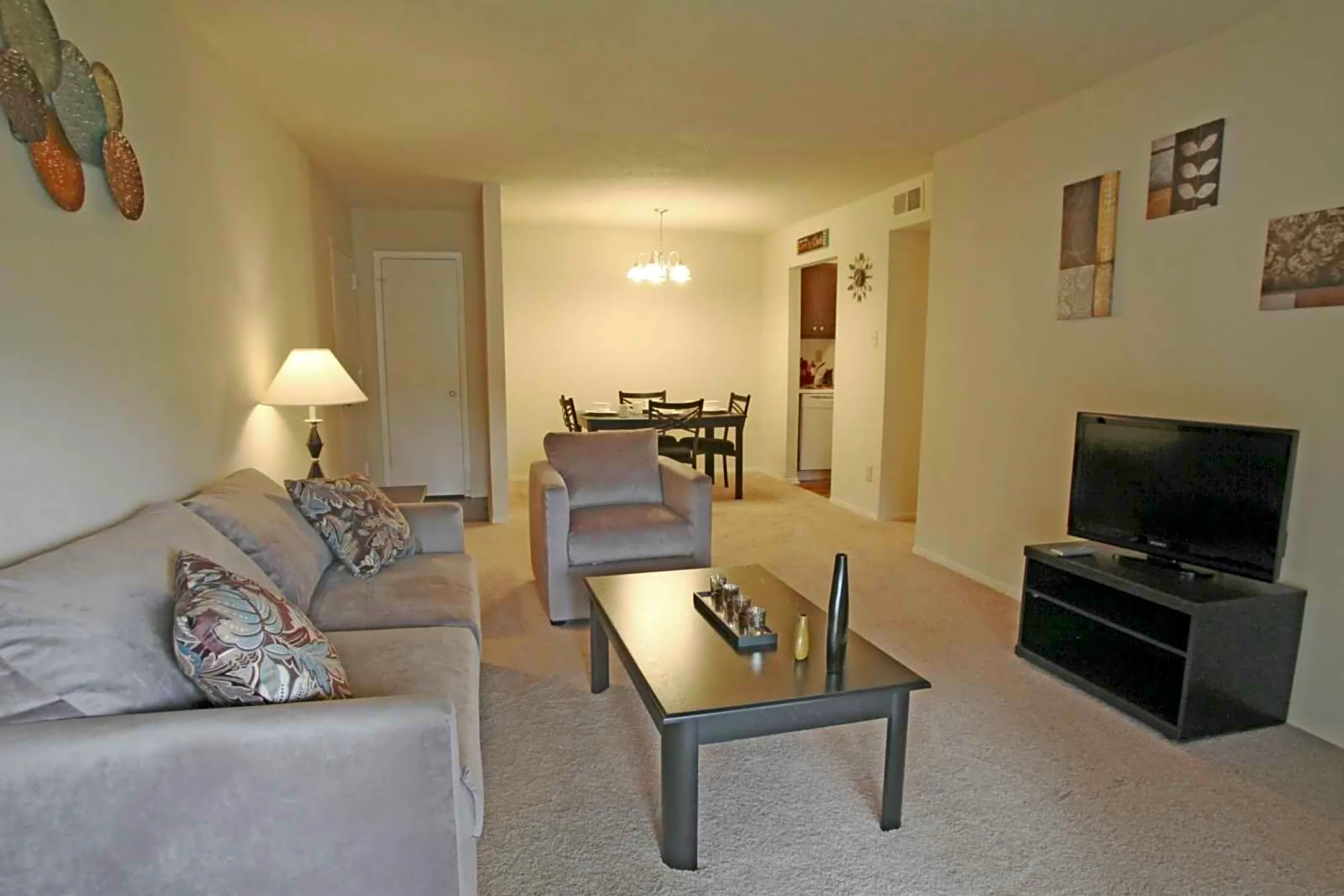 Living Room - Northpointe Apartments - Saraland, AL