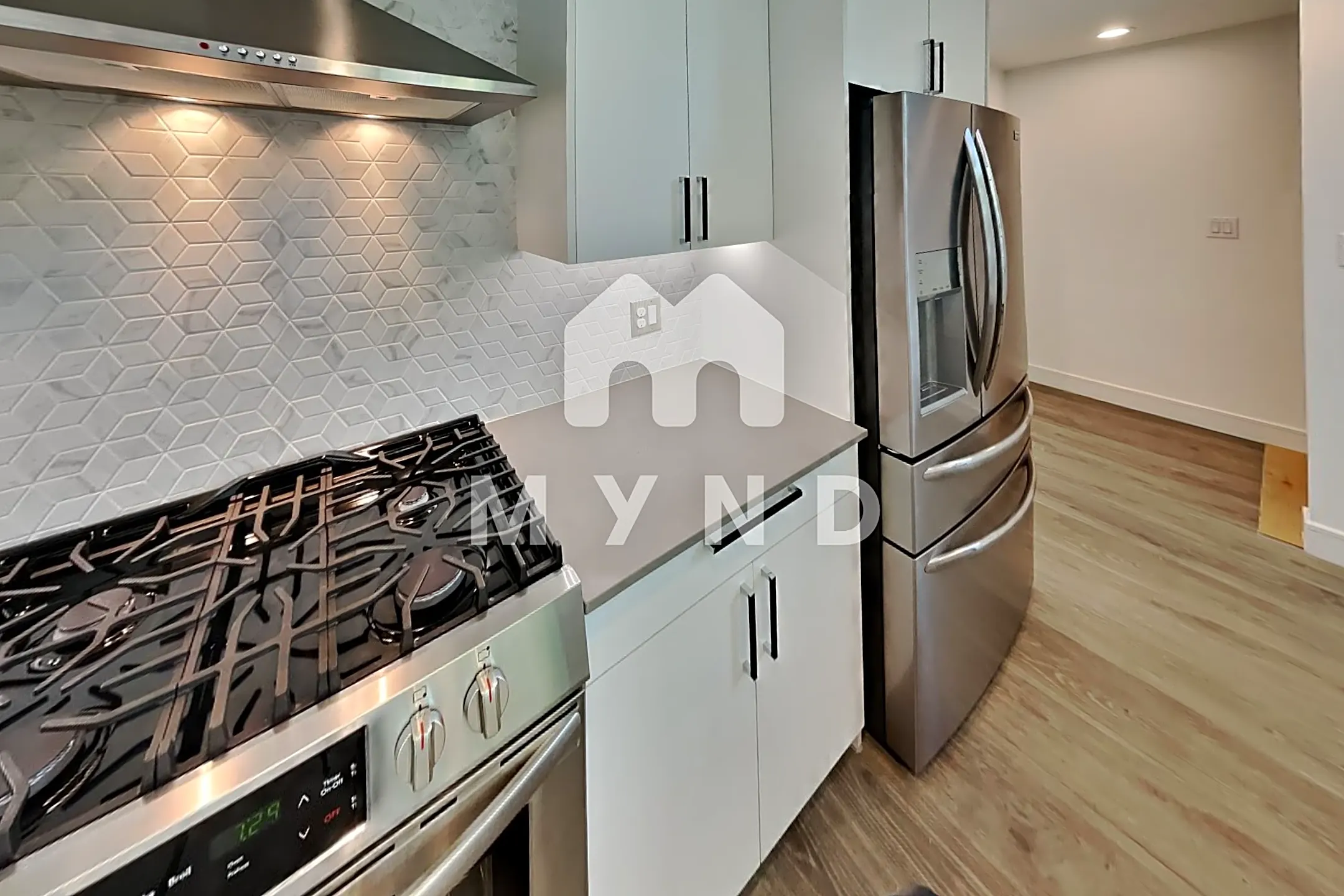 Kitchen - 3880 Munger Avenue #10 - Dallas, TX