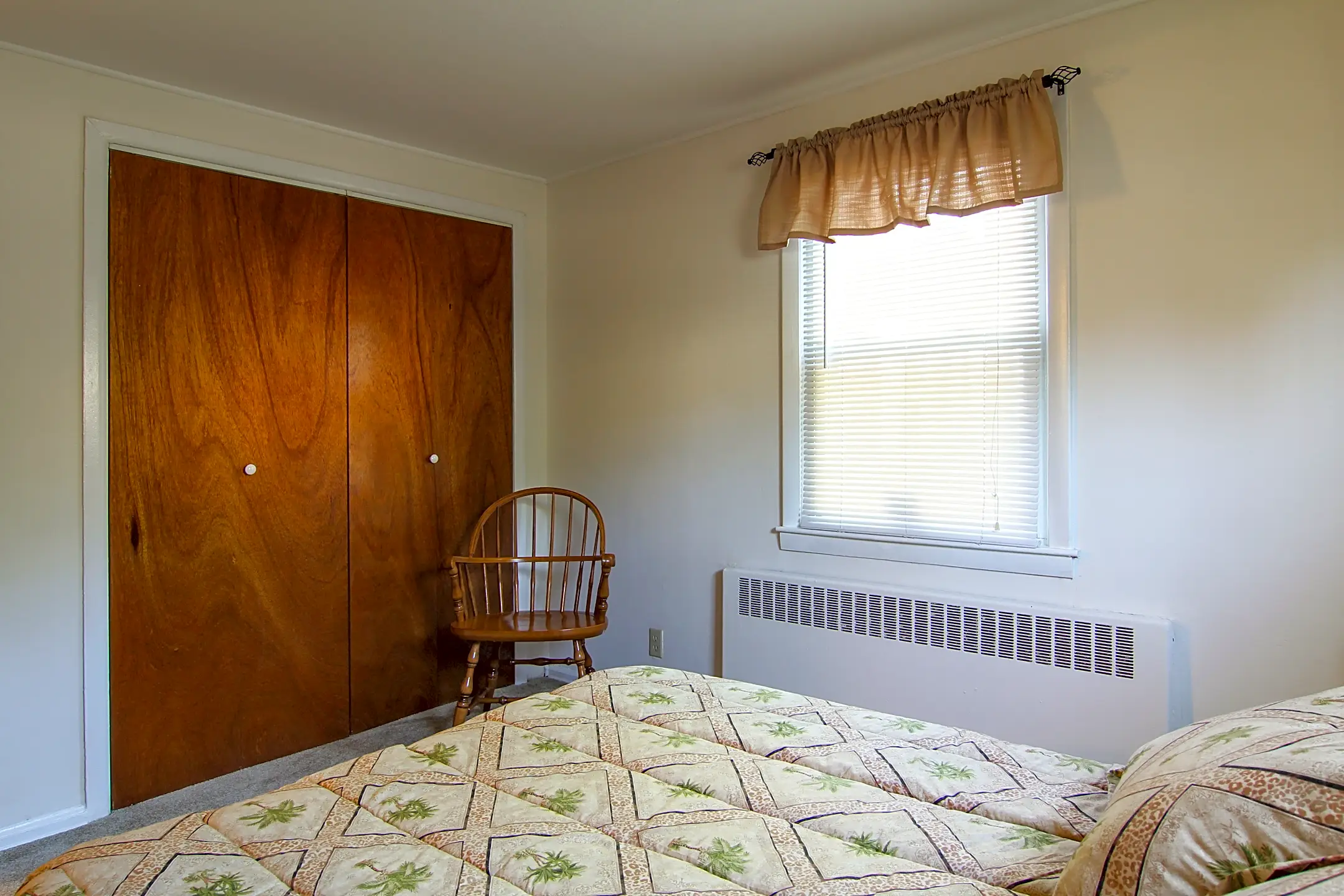 Brookside Commons Apartments East Hartford, CT 06118