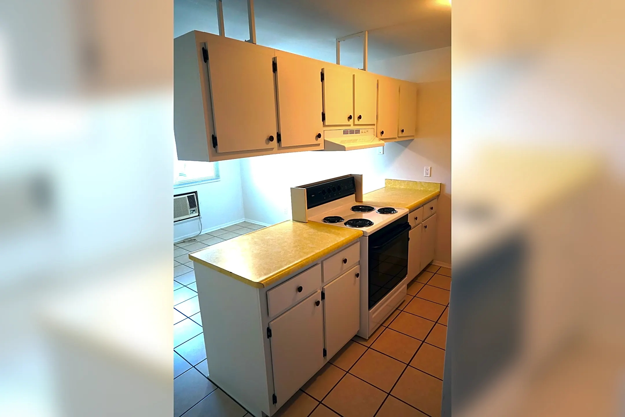 Parkside Townhomes 334 South Walker Way Sun Prairie, WI Apartments