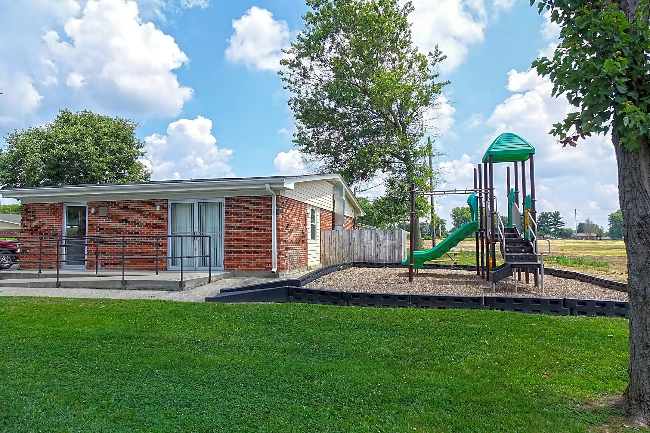 Maple Street Apartments 555 Maple St Lebanon, KY Apartments for