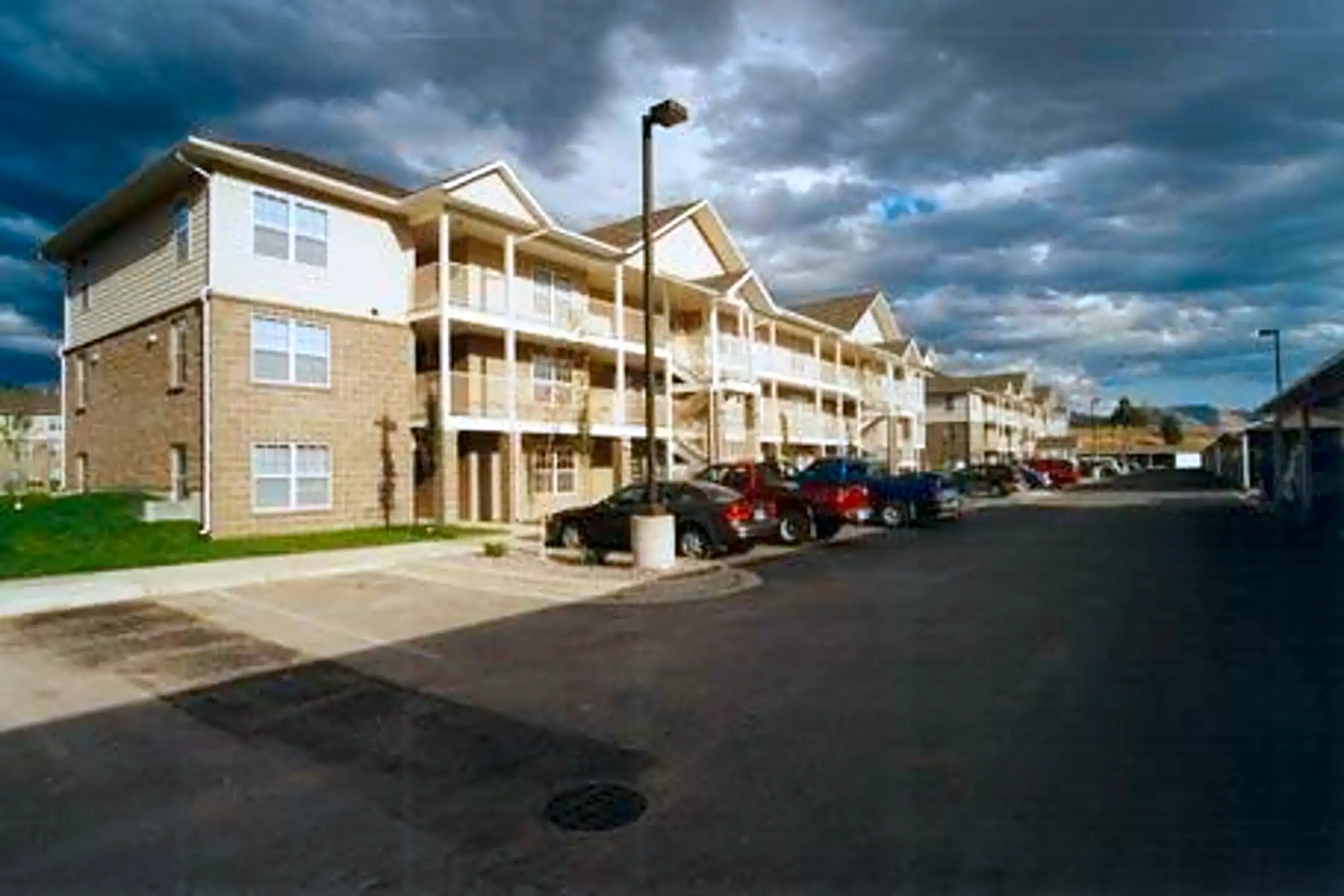 Crestview Apartments 4200 Expressway Missoula, MT Apartments for