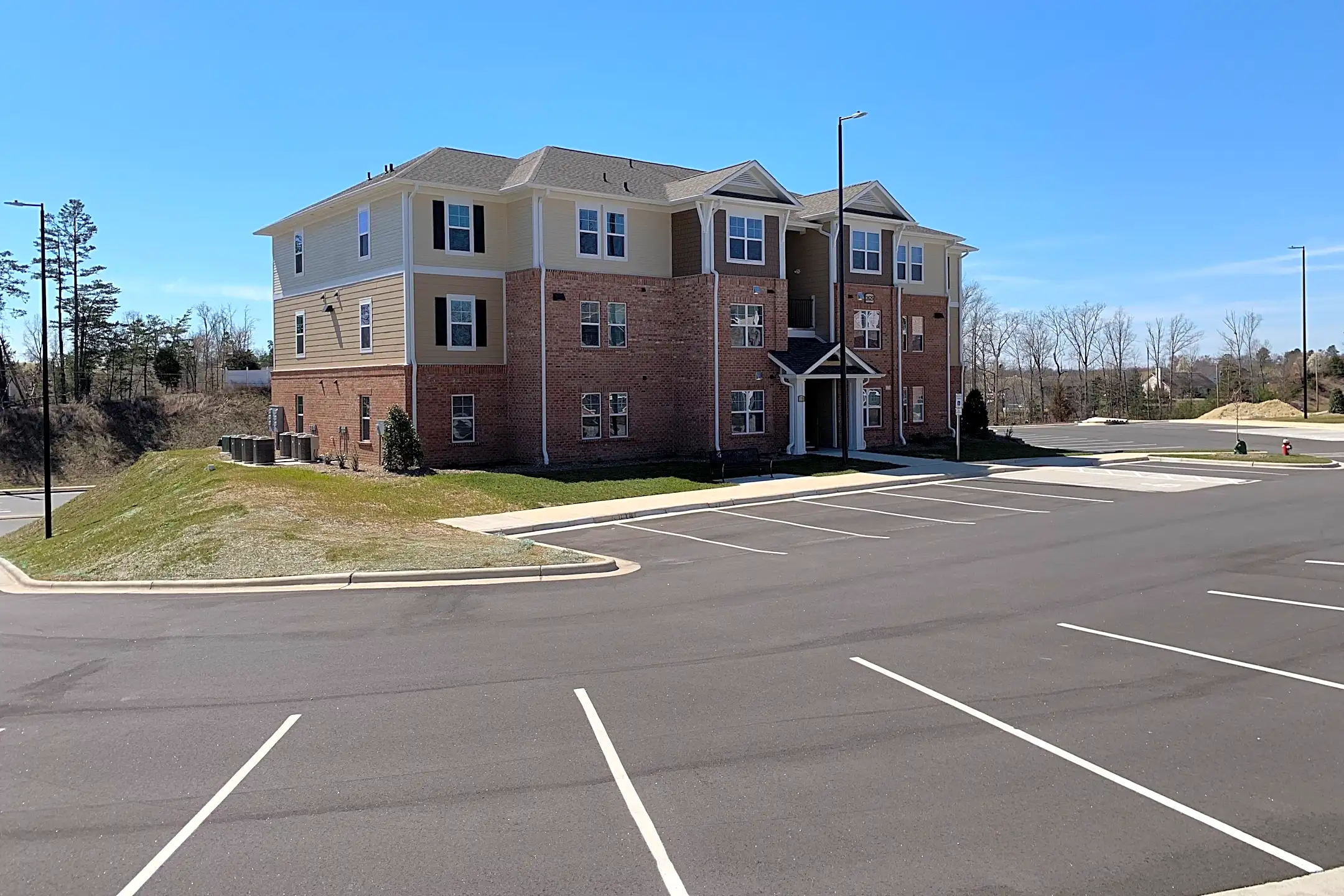 Hartley Ridge Apartments 700 W Hartley Dr High Point, NC Apartments