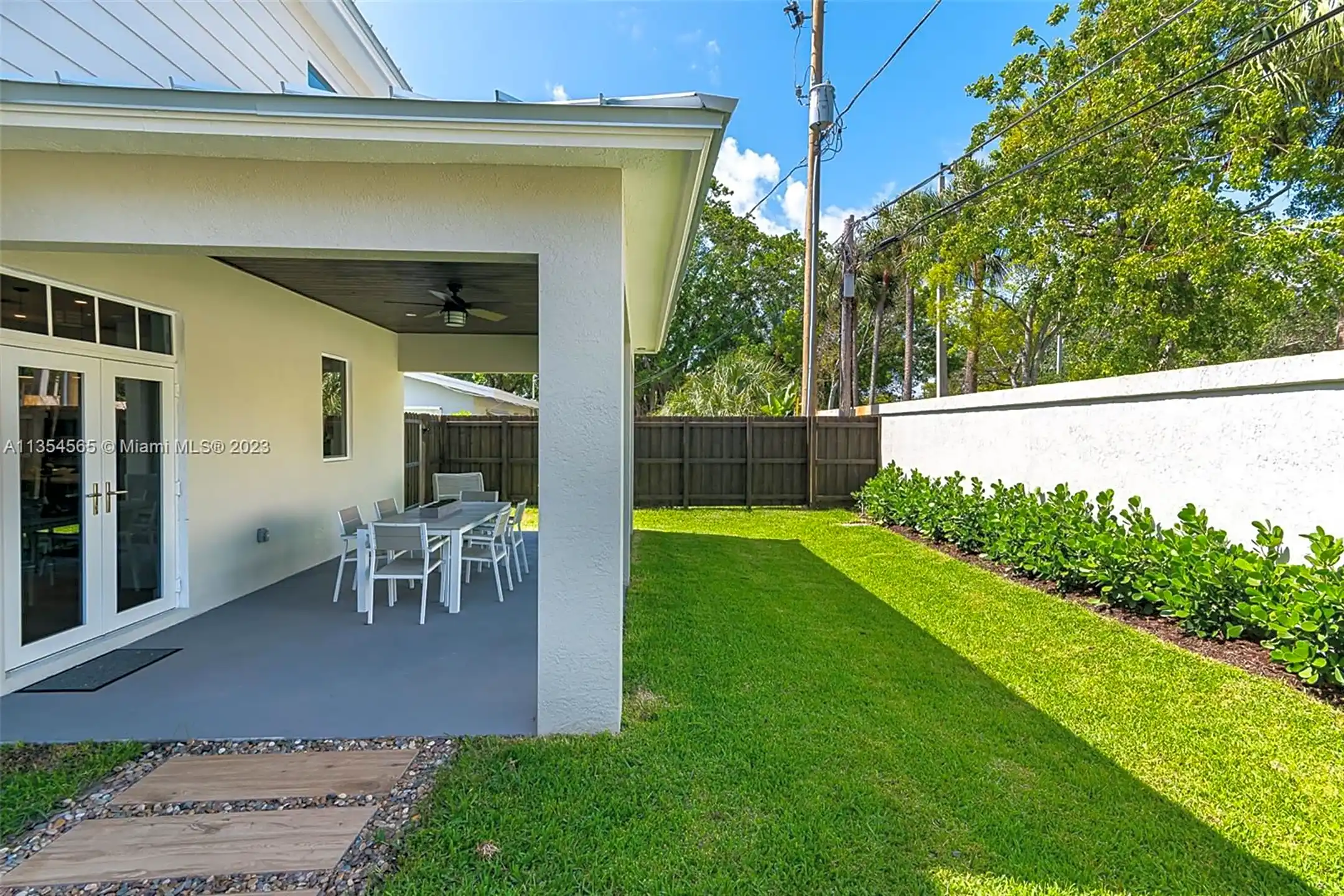 2431 NE 20th Ave Lighthouse Point, FL Townhomes for Rent Rent.