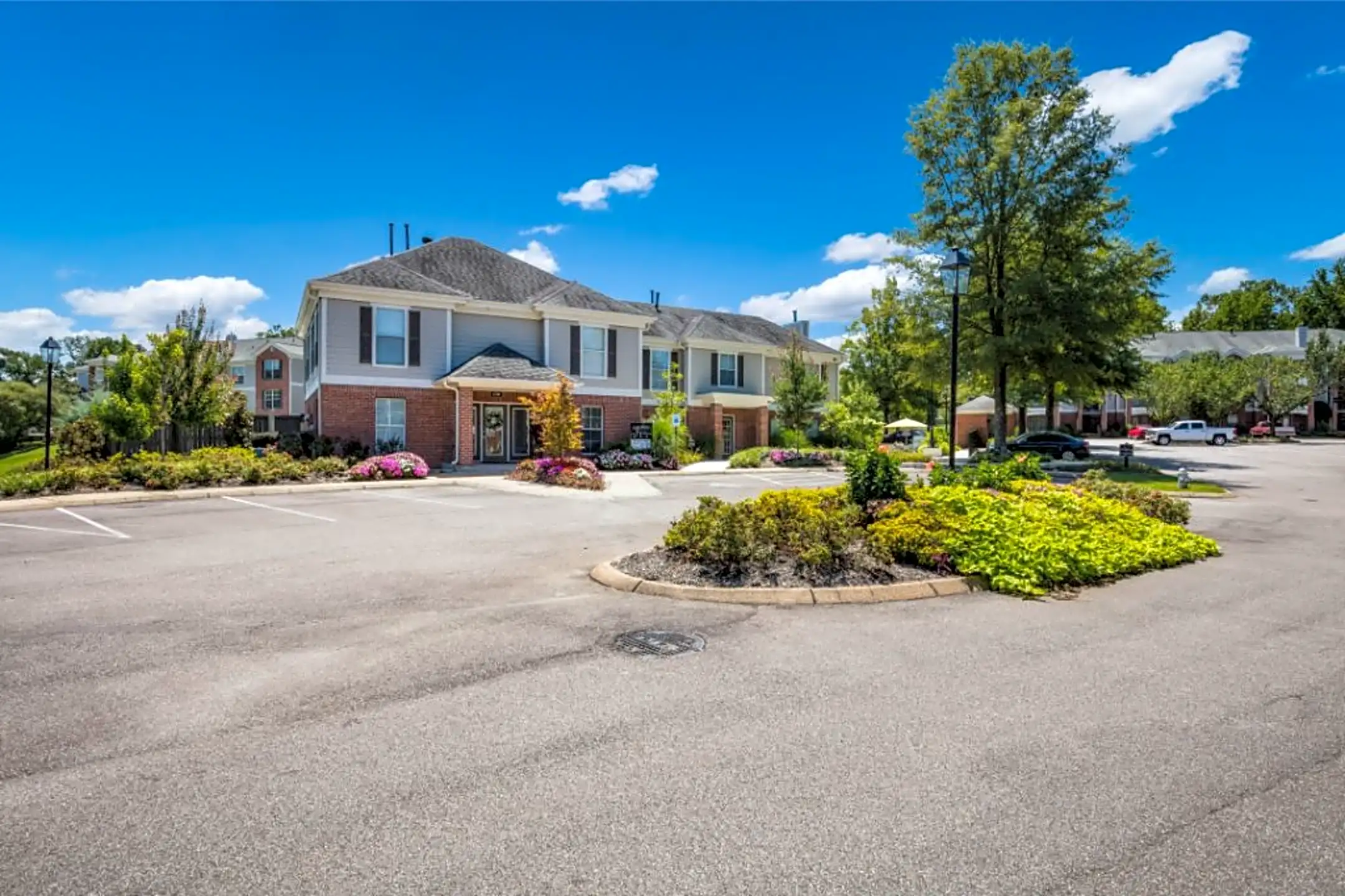 Quail Ridge Apartments Bartlett, TN 38135