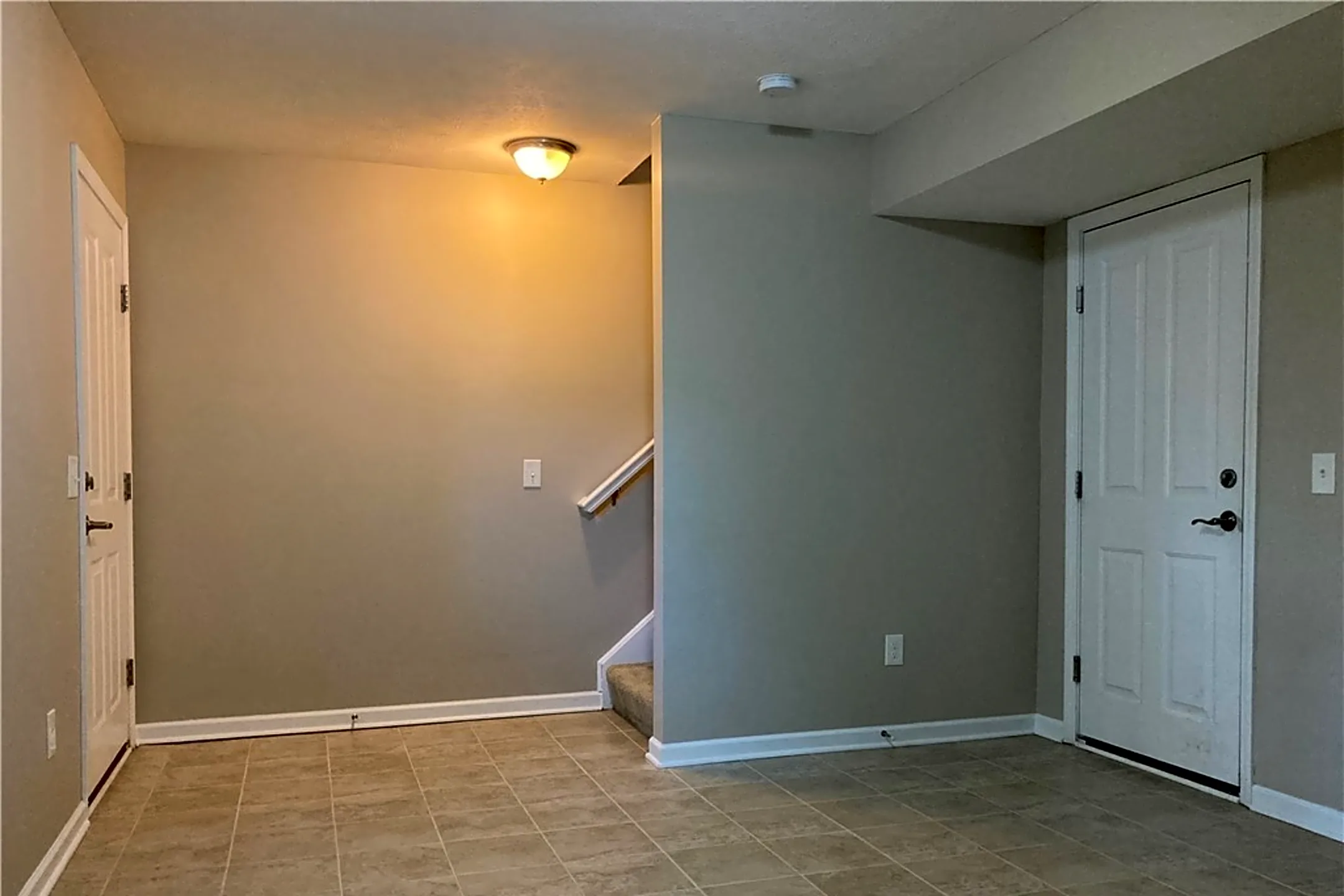 1925 E 86th St - Cleveland, OH