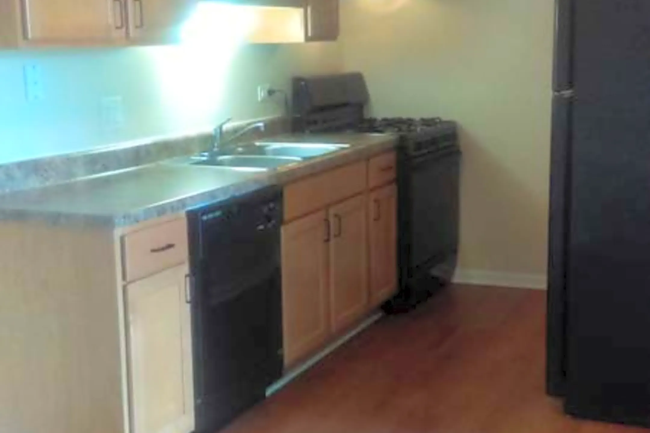 St. Charles Square 607 Gundersen Dr Carol Stream, IL Apartments for