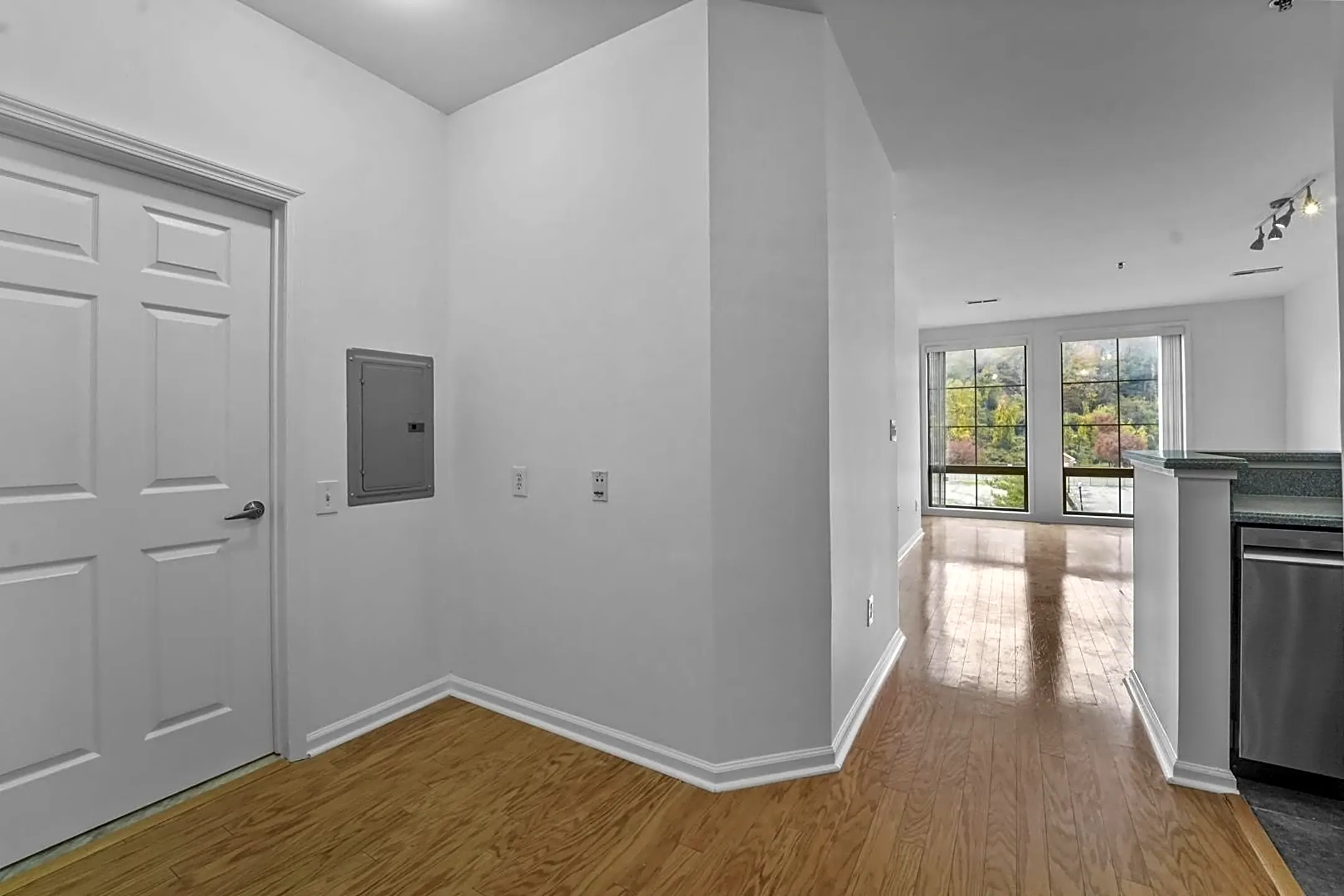 Dining Room - 24 Ave at Port Imperial #330 - West New York, NJ