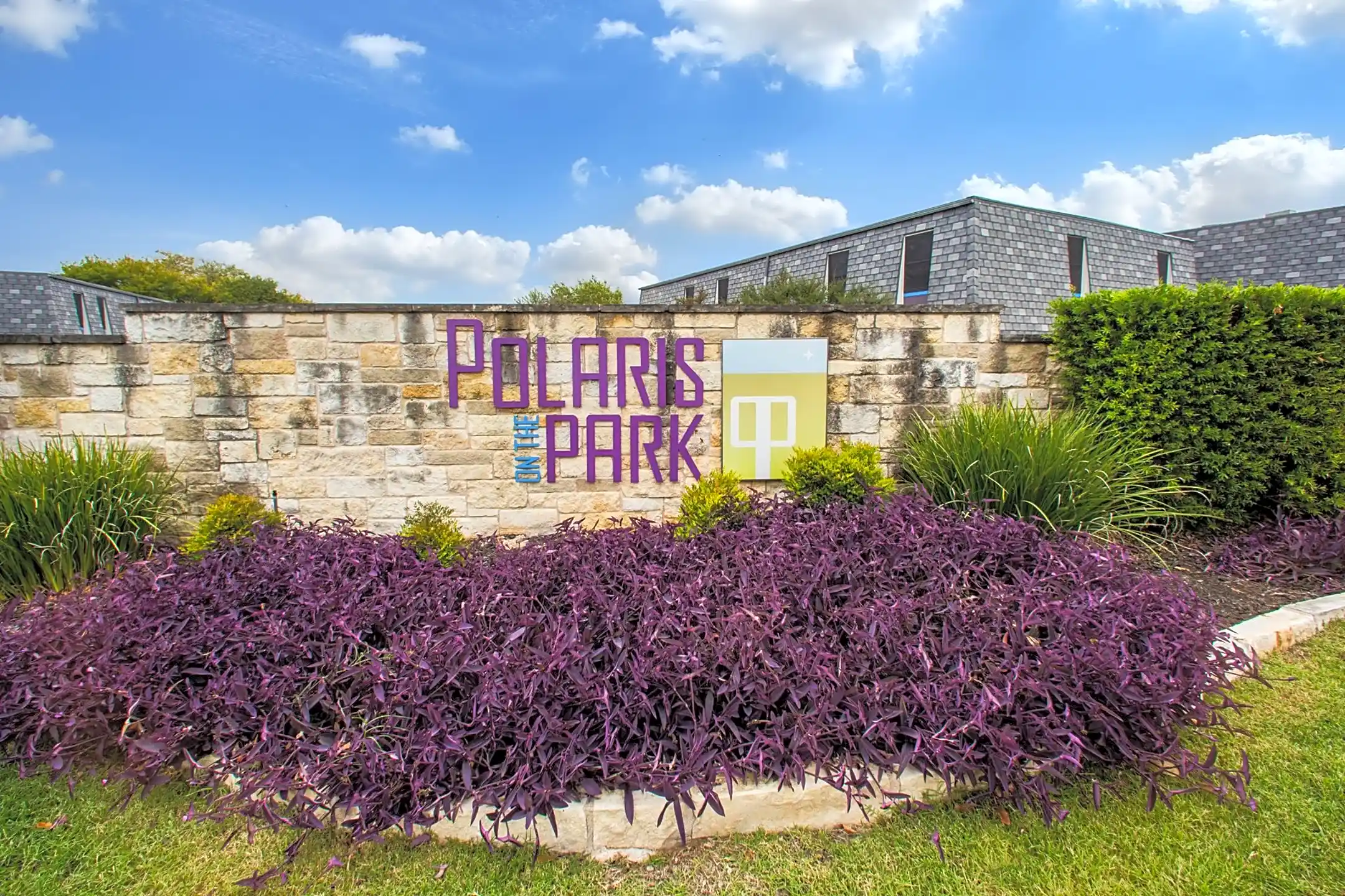 Polaris on the Park Renovated Apartments. Best prices in South Austin