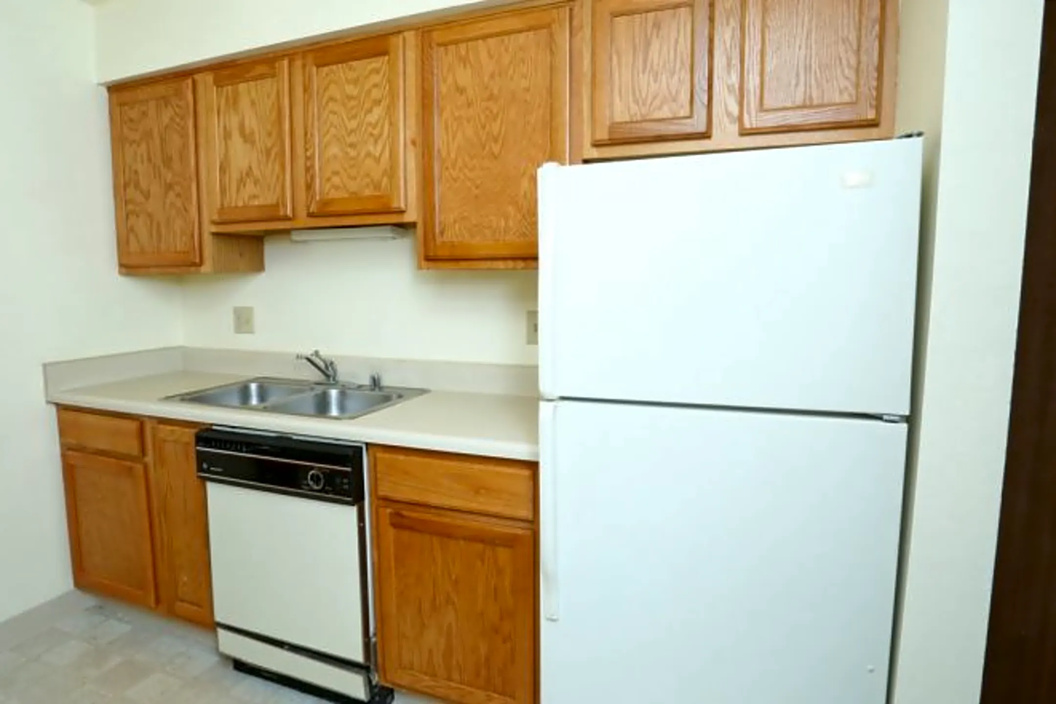 Riverfront Apartments Lansing, MI 48912