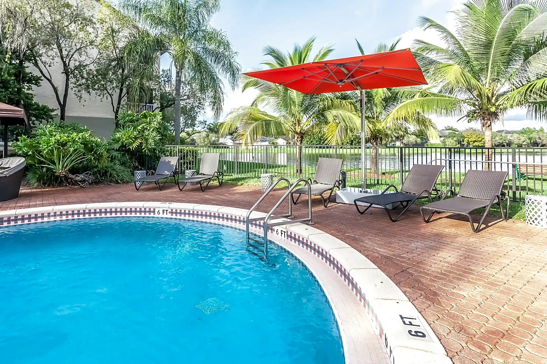 Valencia at Doral Doral, FL 33178