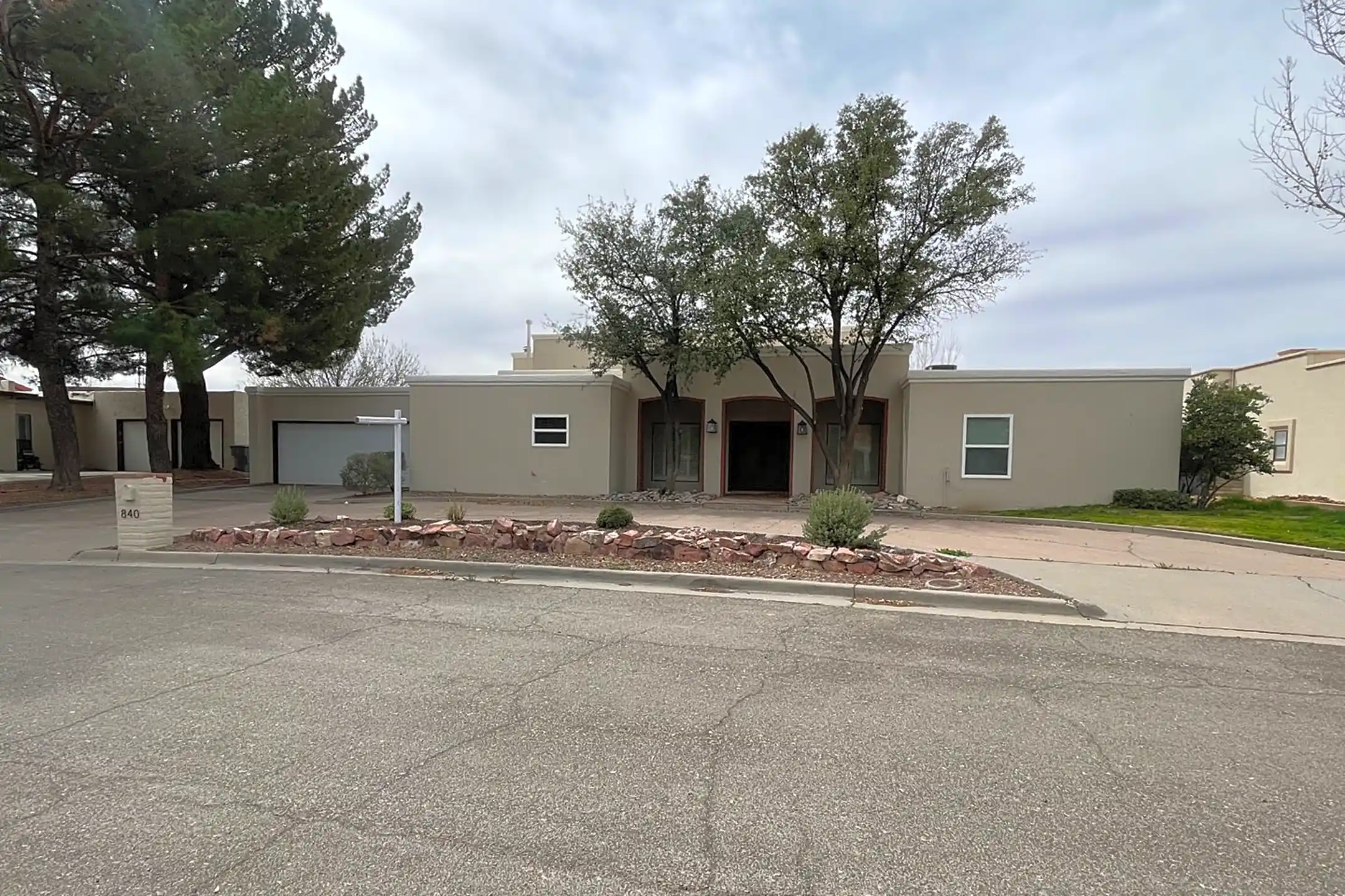 840 Lakeway El Paso, TX Houses for Rent Rent.