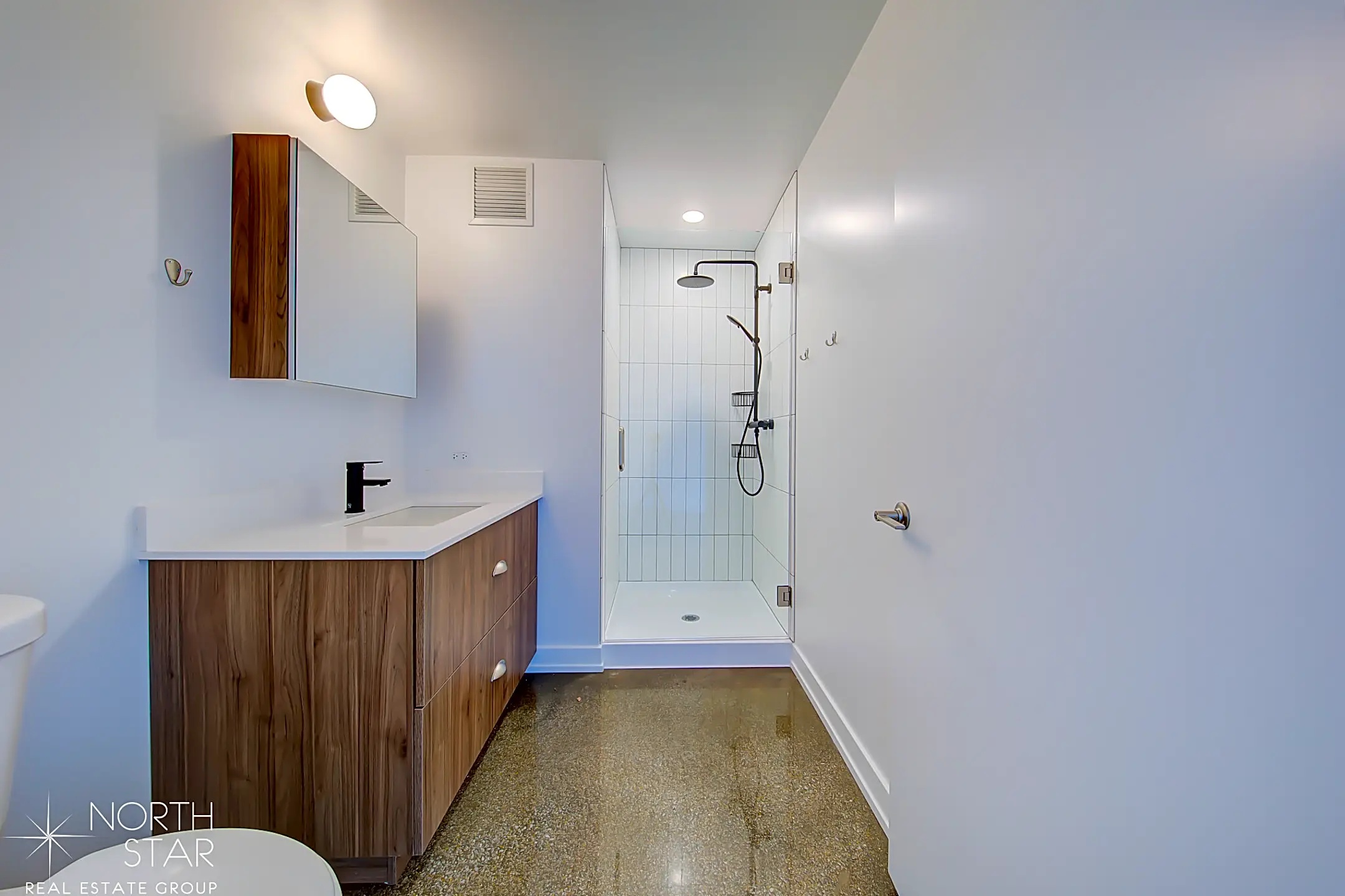 1461 S Blue Island Ave 1461 S Blue Island Ave unit 206 Chicago, IL