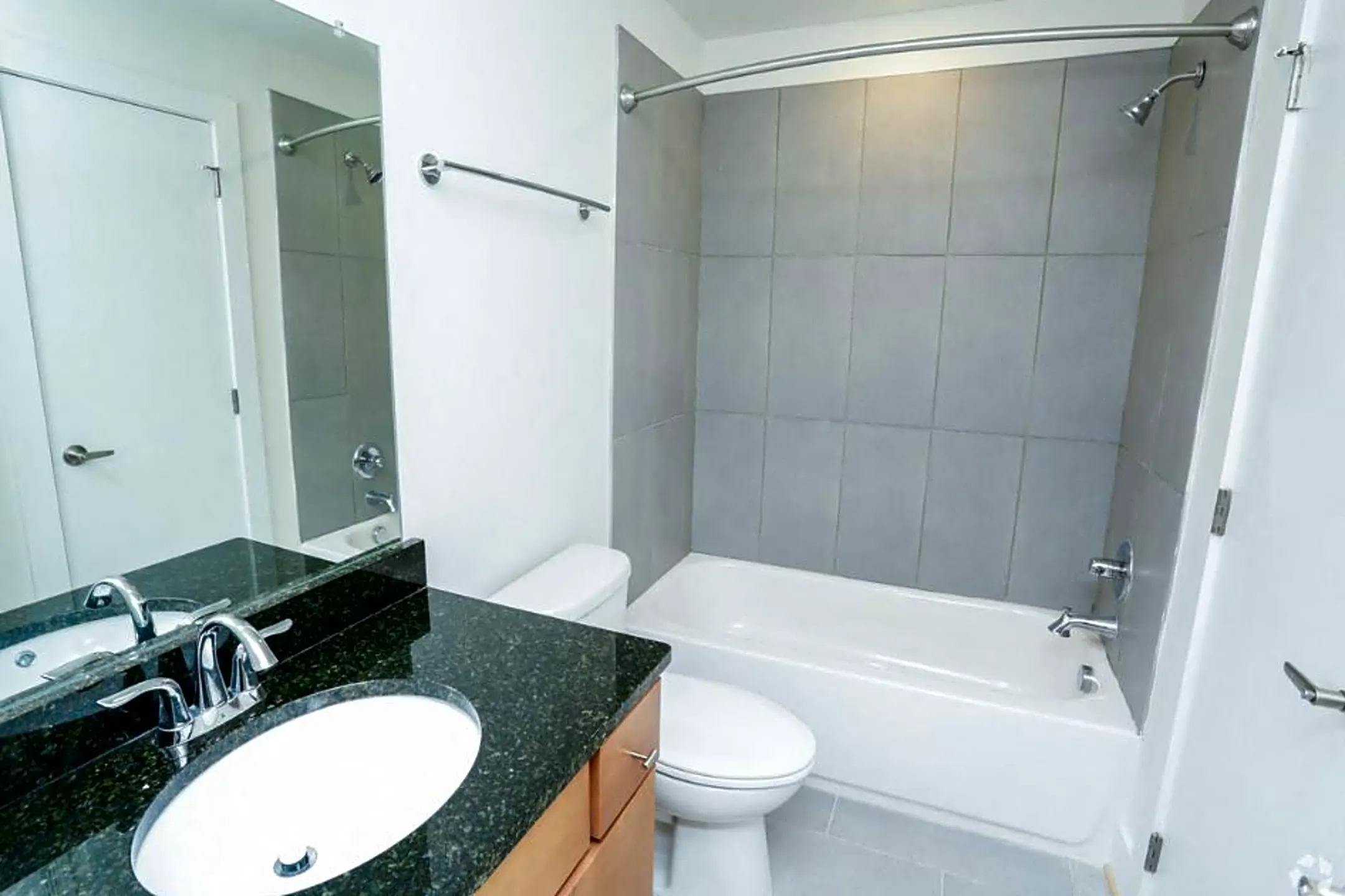 The Seaboard Building Apartments Portsmouth, VA 23704