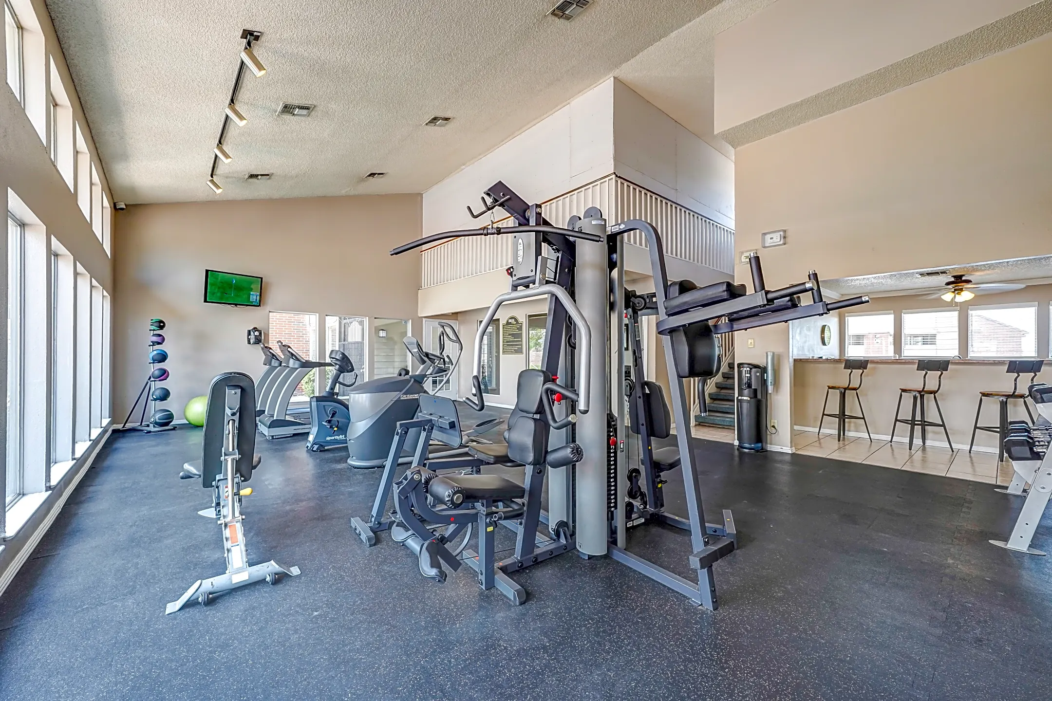 Fitness Weight Room - High Ridge - El Paso, TX