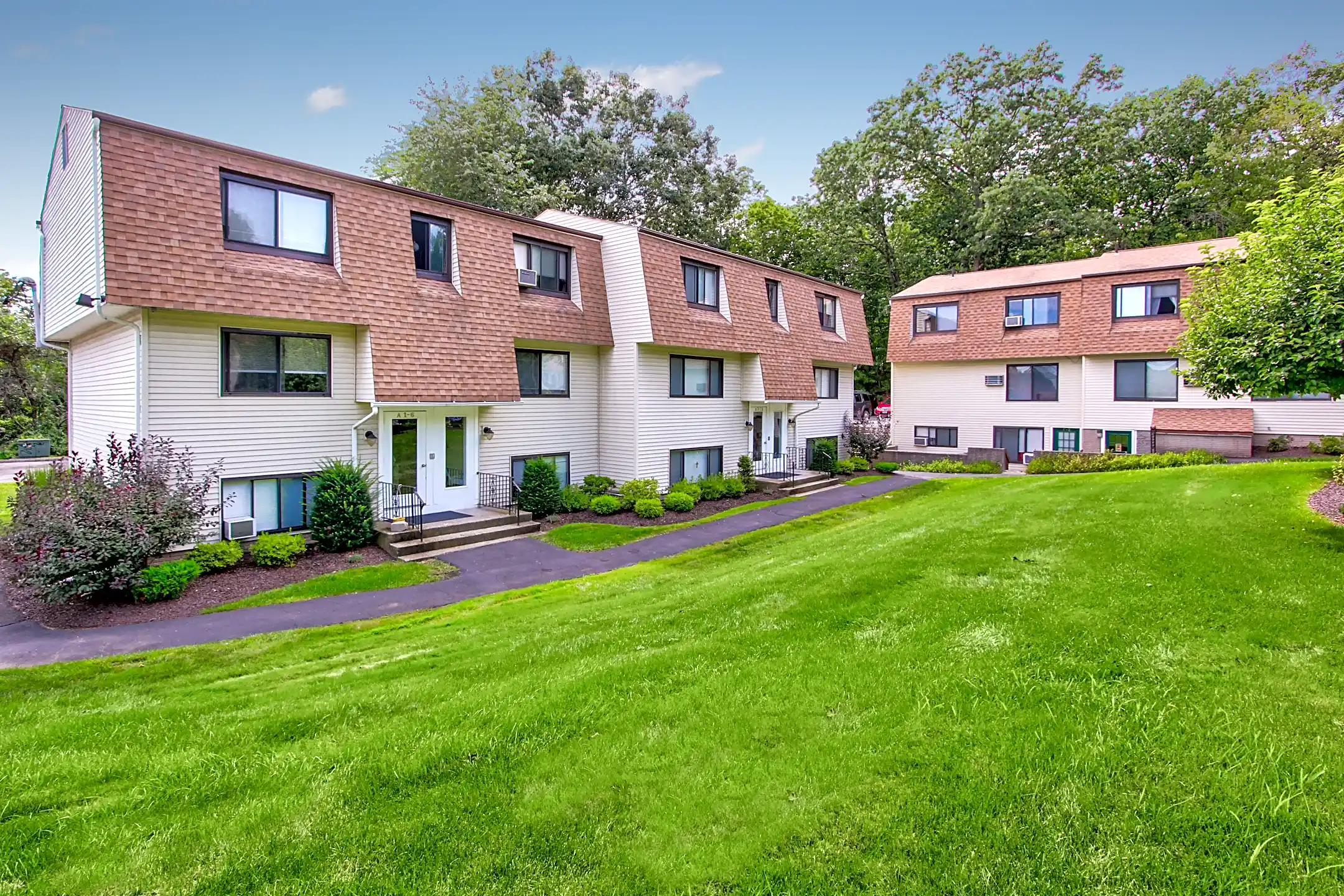 Ramblewood Apartments Naugatuck, CT 06770