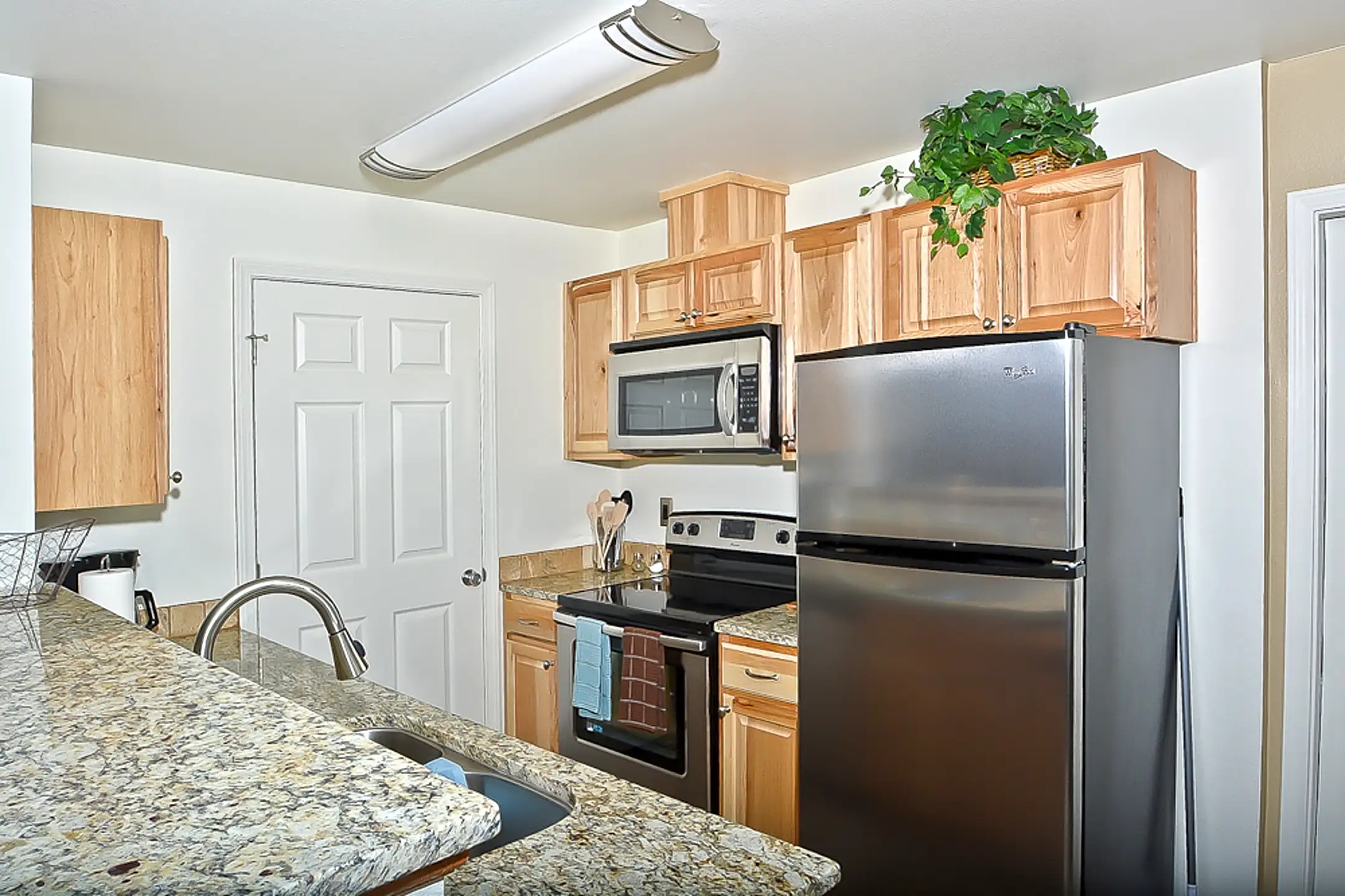 Aspen Hills Apartments Meridian, ID 83646