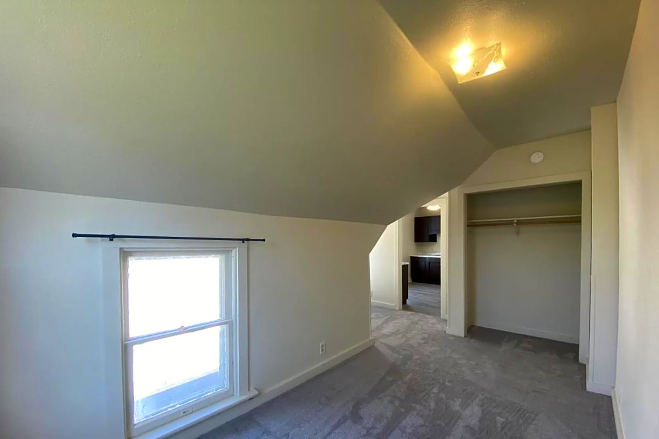 411 W 4th St Muscatine, IA Apartments for Rent Rent.