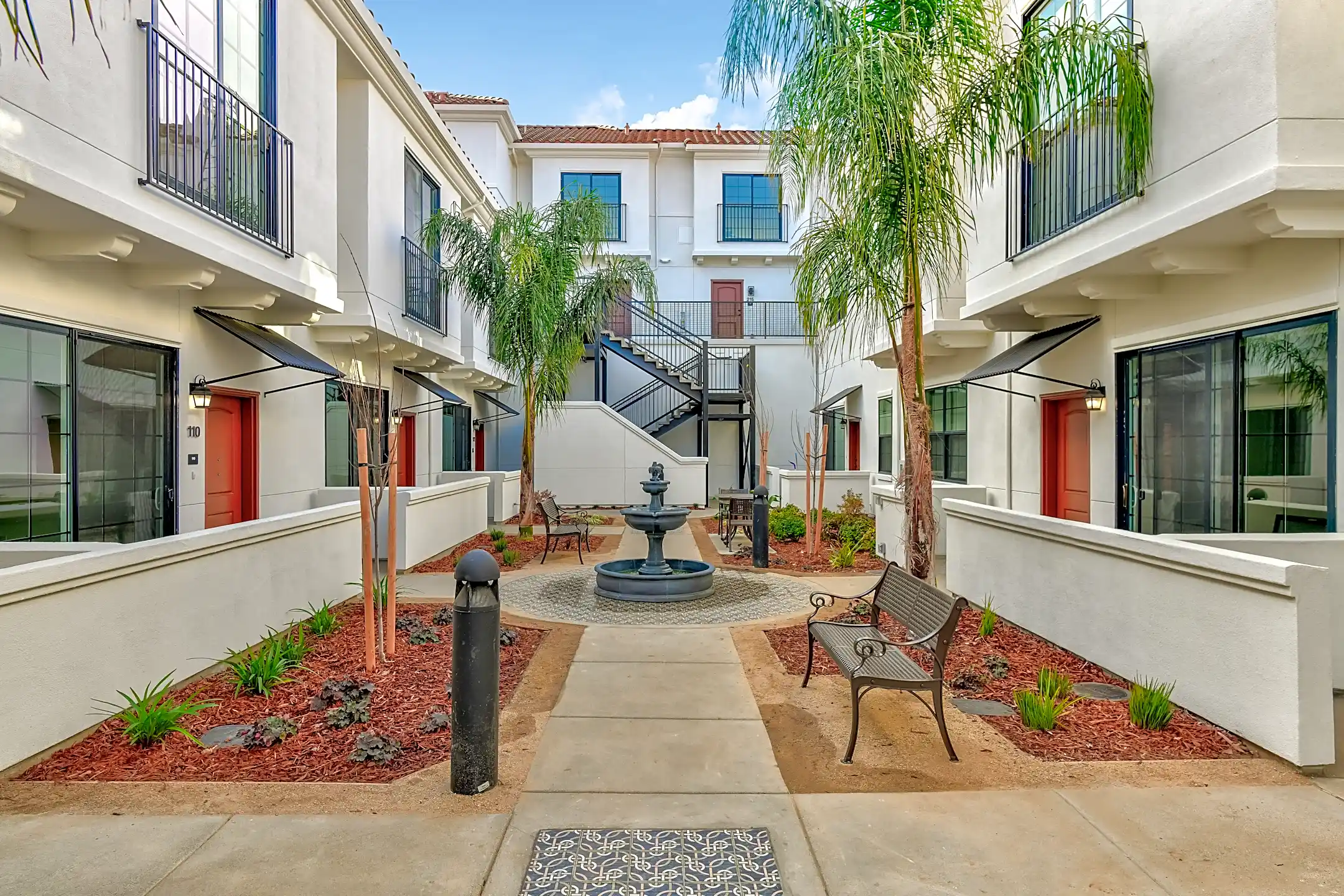 Angelino Luxury Apartment Homes 945 48th St Sacramento, CA