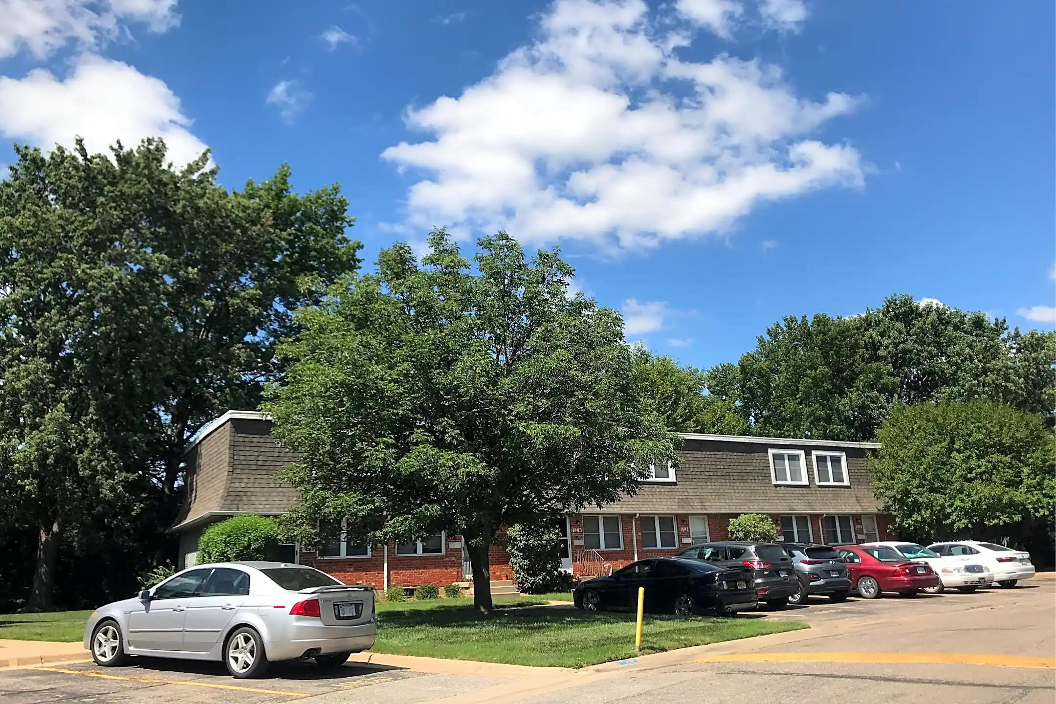 Sheridan West Townhouses Apartments Wichita, KS 67203