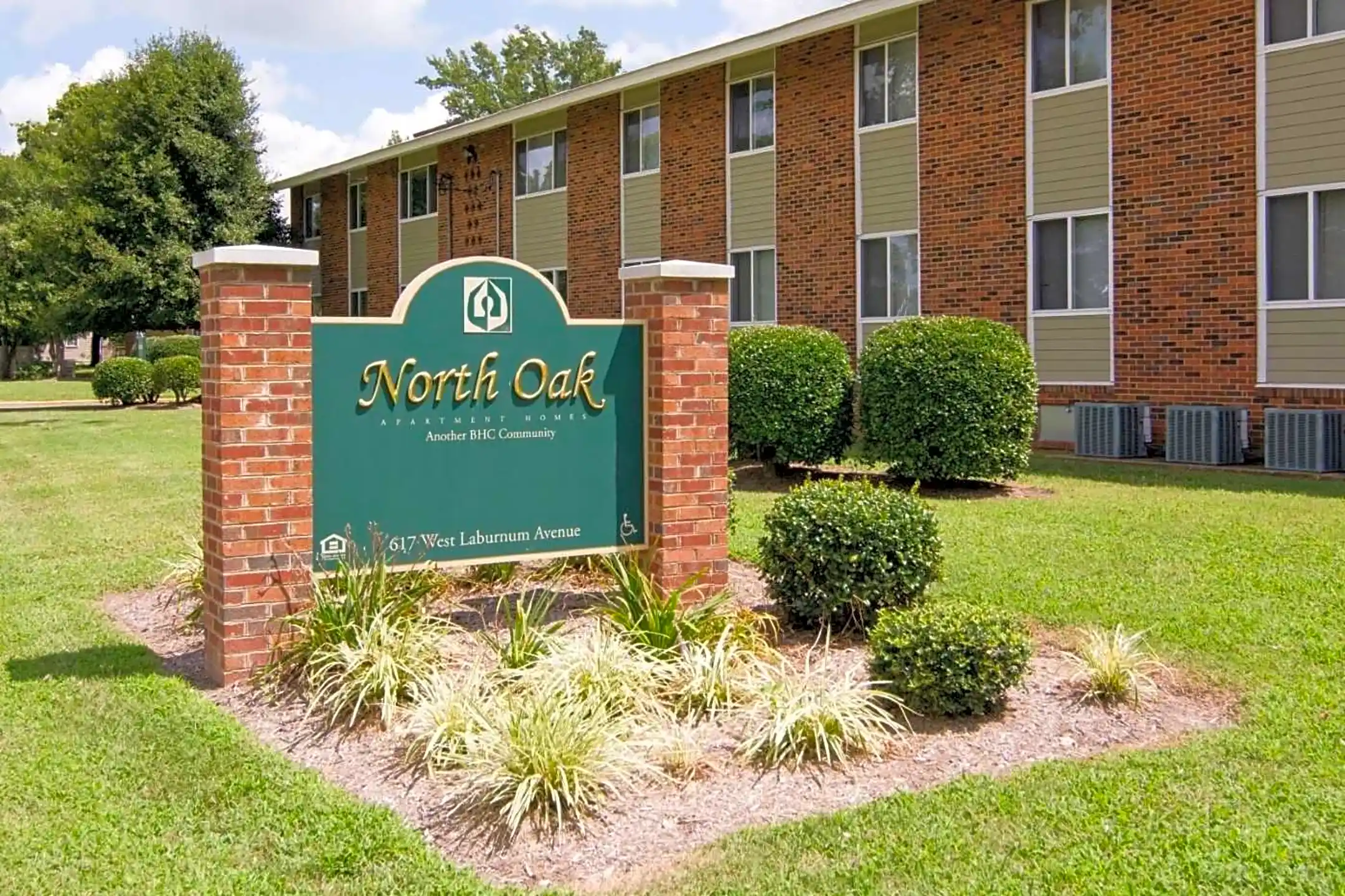 North Oak Apartments - 617 W Laburnum Ave | Richmond, VA Apartments for ...