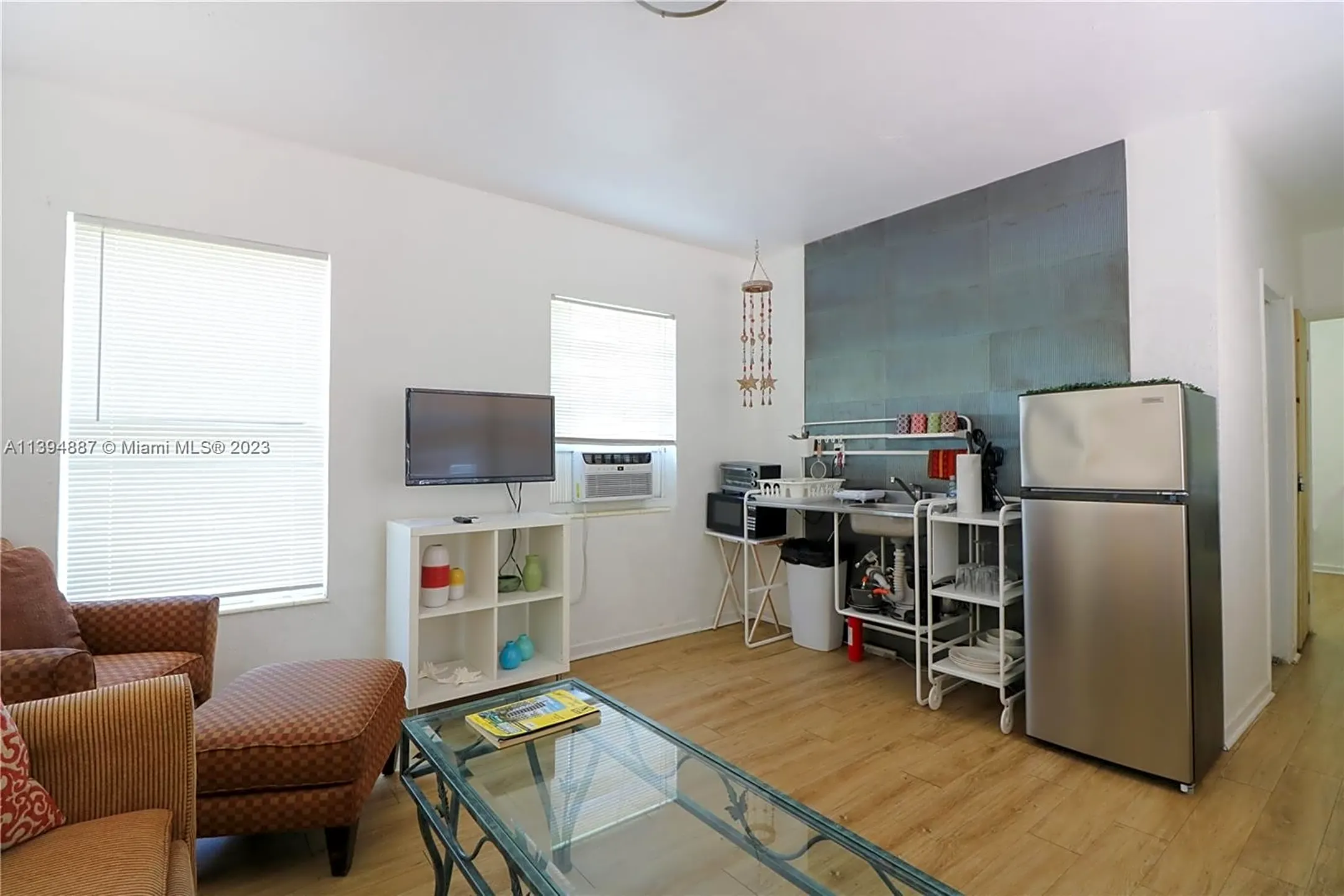 910 NE 81st St #910 - Miami, FL