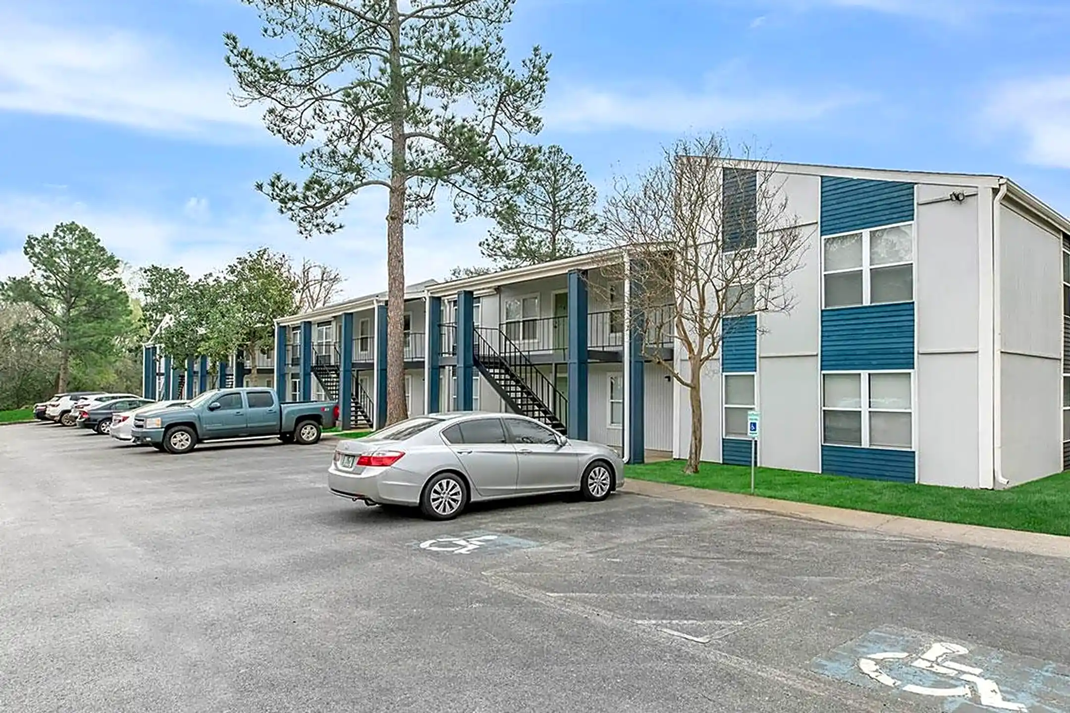 Whispering Pines 1010 Sugar Ln Palestine, TX Apartments for Rent