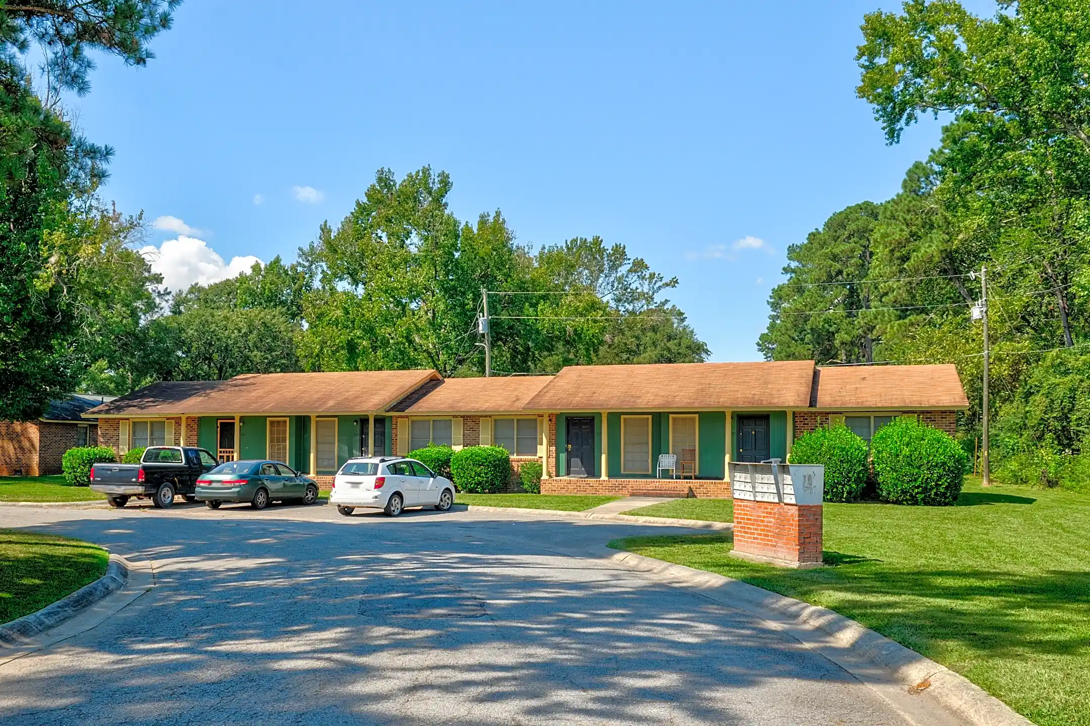 Briardale Apartments