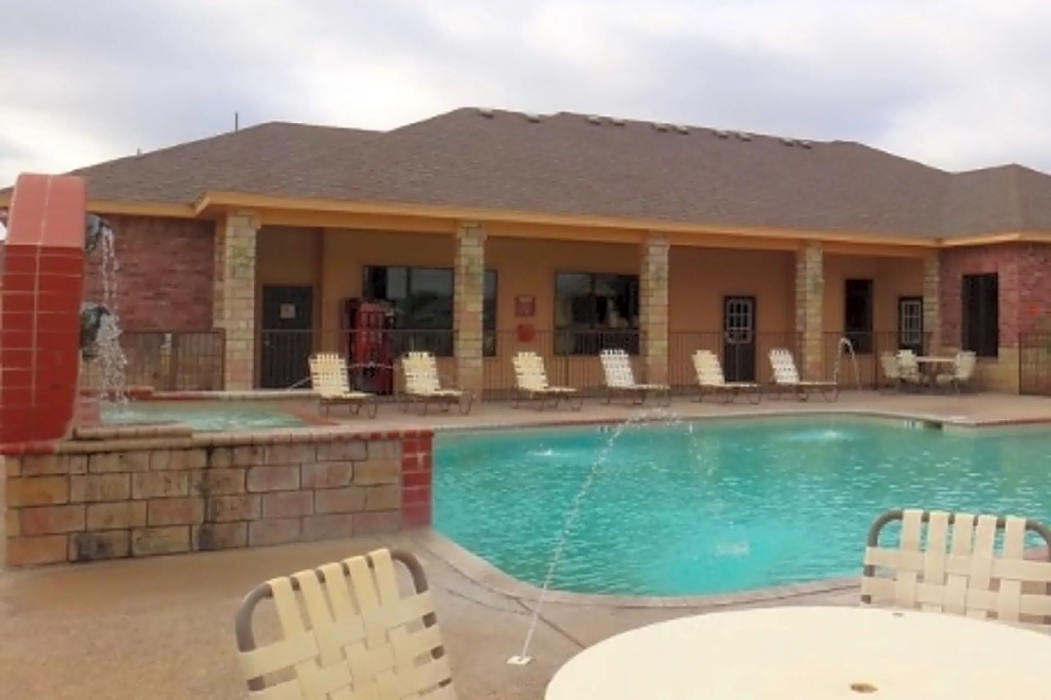 Stonegate Apartments 705 Kings Way Del Rio, TX Apartments for Rent