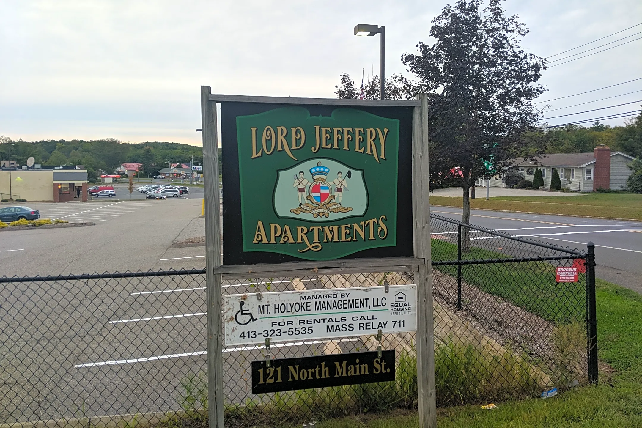 Lord Jeffery Apartments - Belchertown, MA 01007