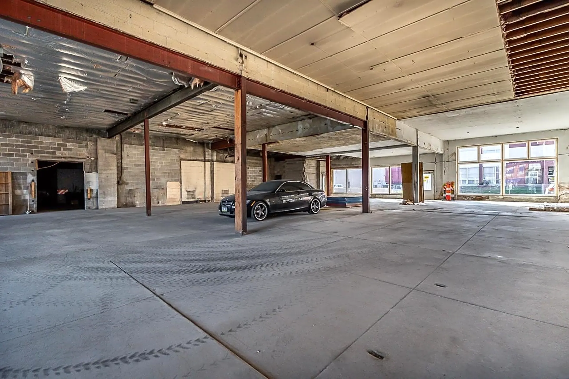 1084 Iowa St - Dubuque, IA