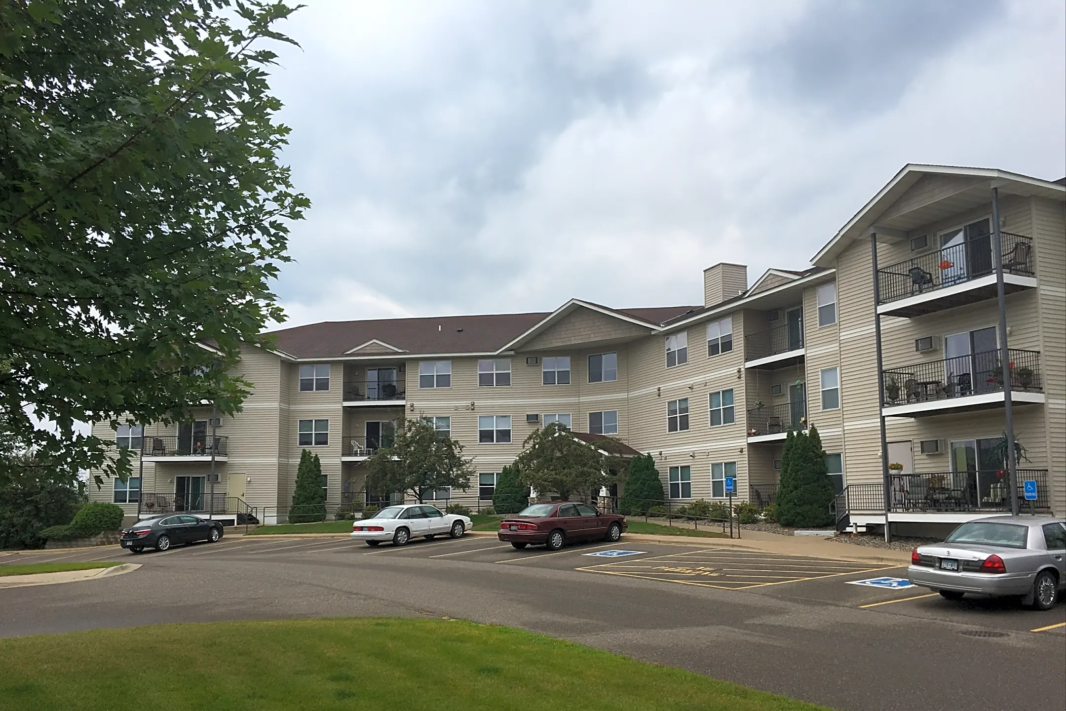 Arbor Glen Apartments Apartments Baxter, MN 56425