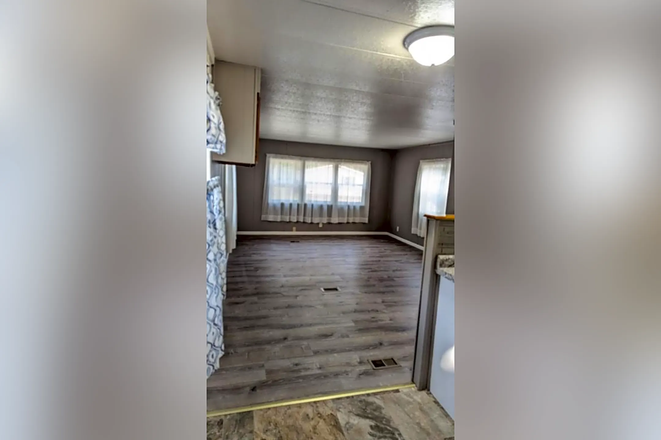 Living Room - 10749 E Pickard St - Mount Pleasant, MI