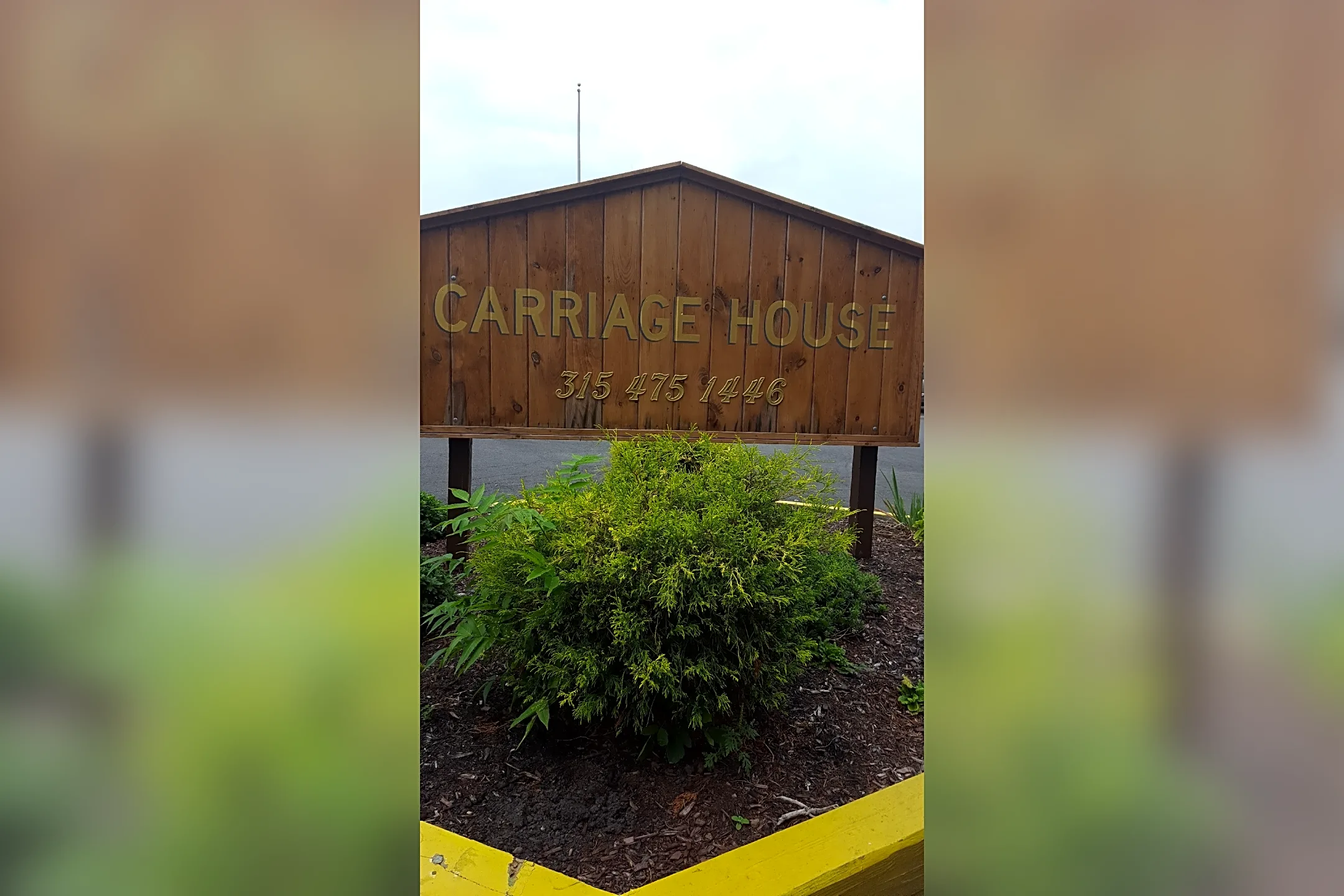 carriage-house-apartments-syracuse-ny-13210