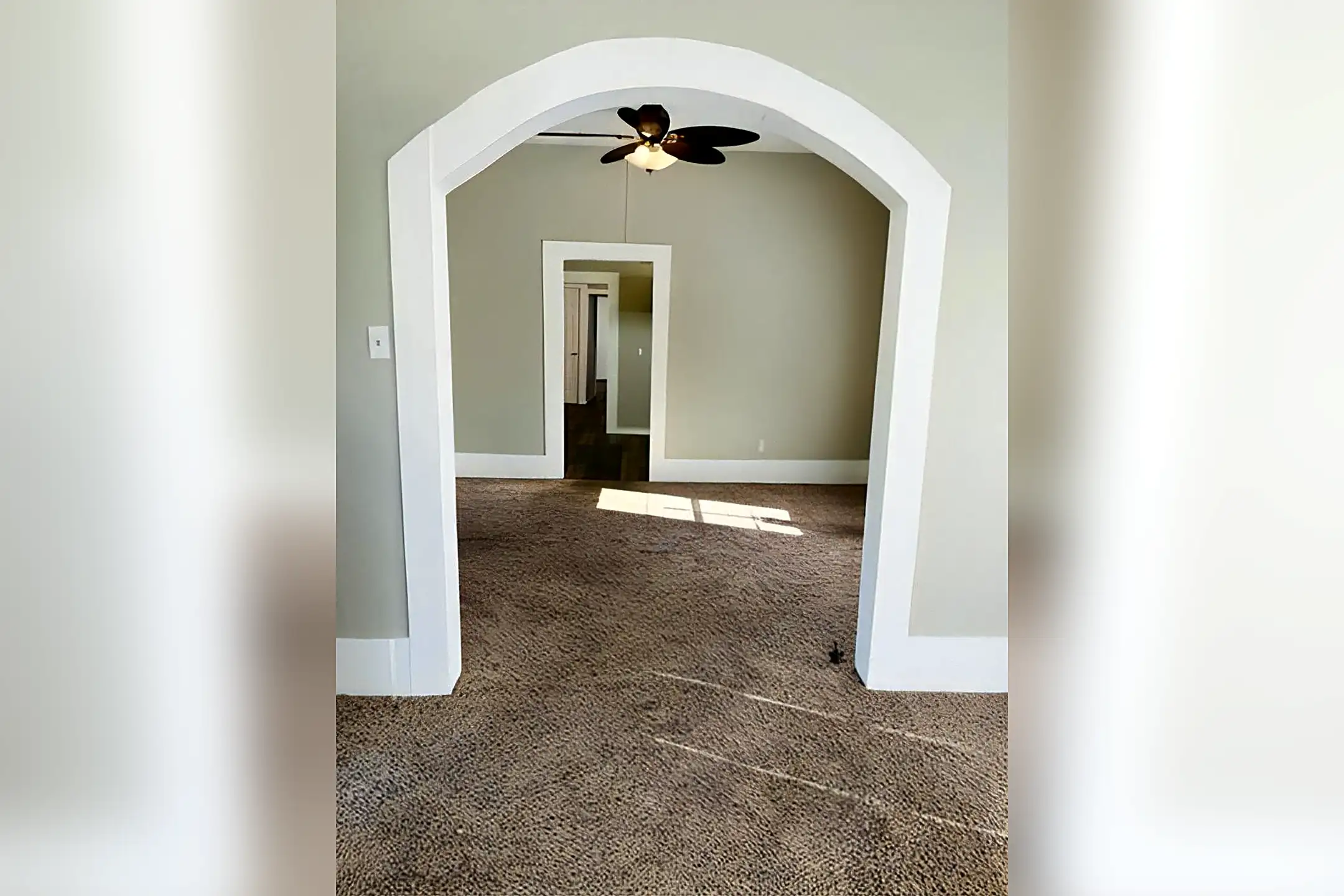 Dining Room - 2385 Poplar St - Beaumont, TX