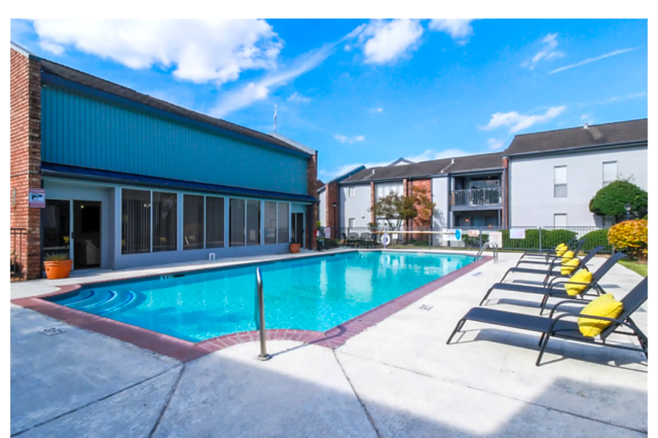 Crossview Court 2929 Crossview Dr Houston, TX Apartments for Rent