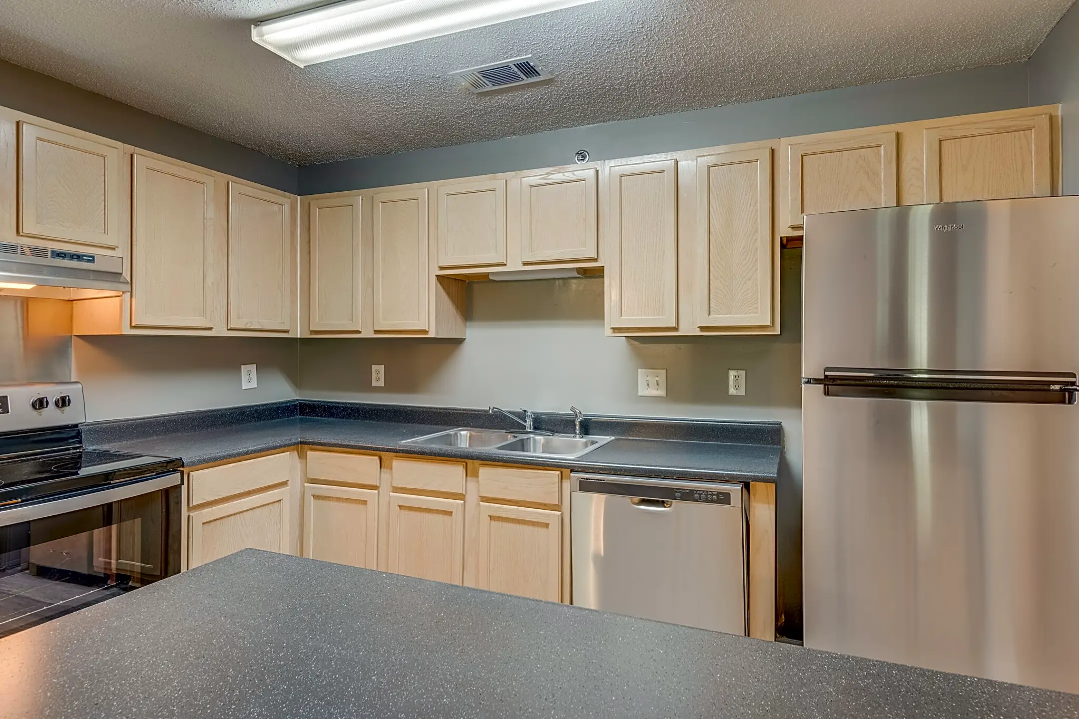 East Forest Park 150 E Forest Park Dr Dickson, TN Apartments for