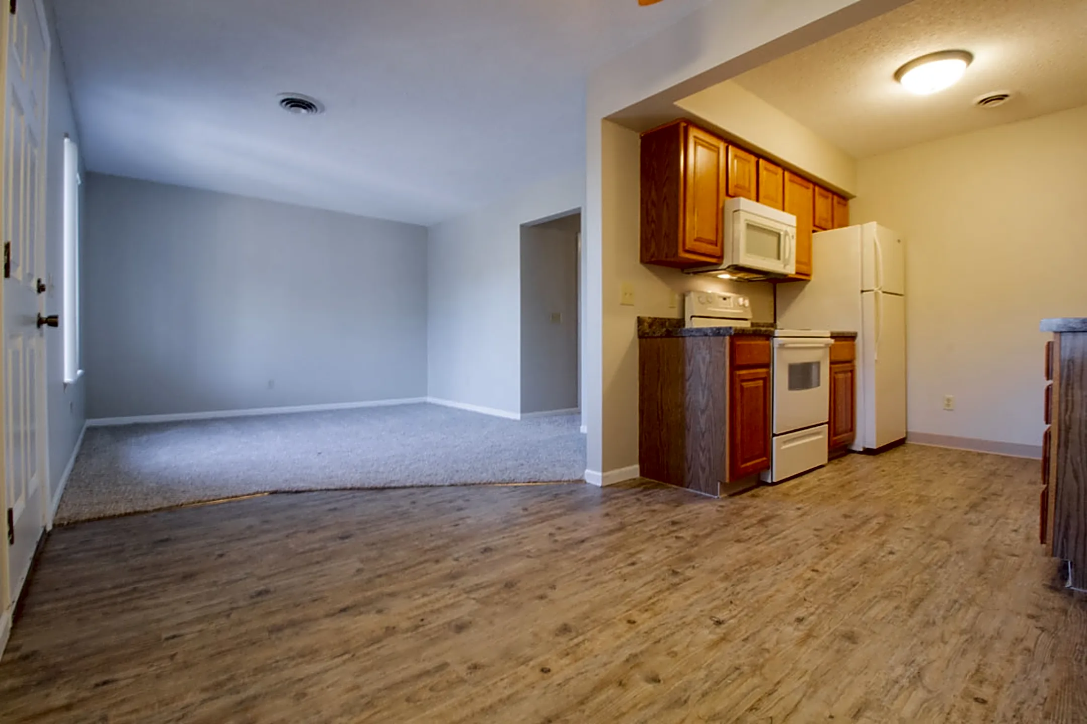 Crystal Ridge Apartments 5600 Jersey Ridge Road Davenport, IA