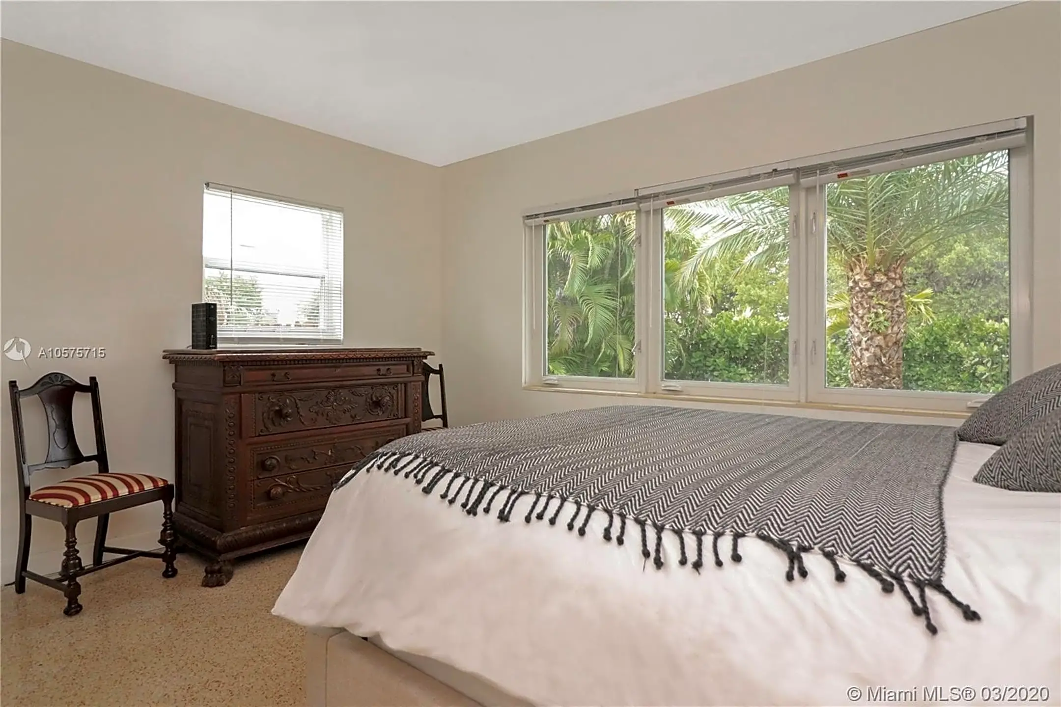 Bedroom - 787 NE 87th St - Miami, FL